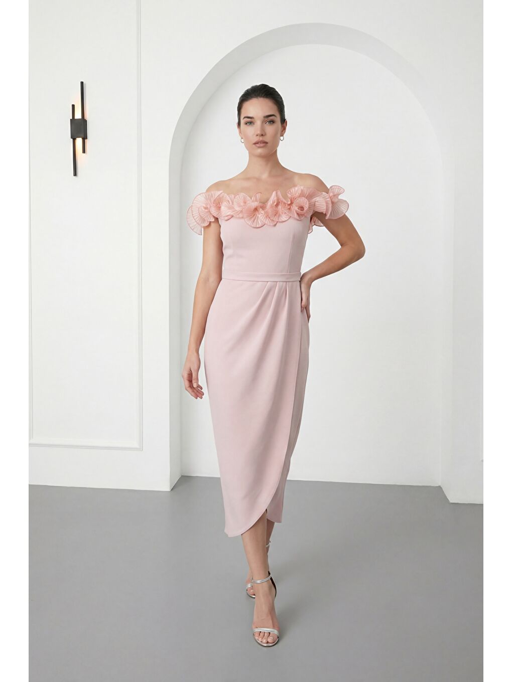 Pembe Kadın Pudra Kayık Yaka Volan Detay Söz nişan Nikah Abiye Elbise-1