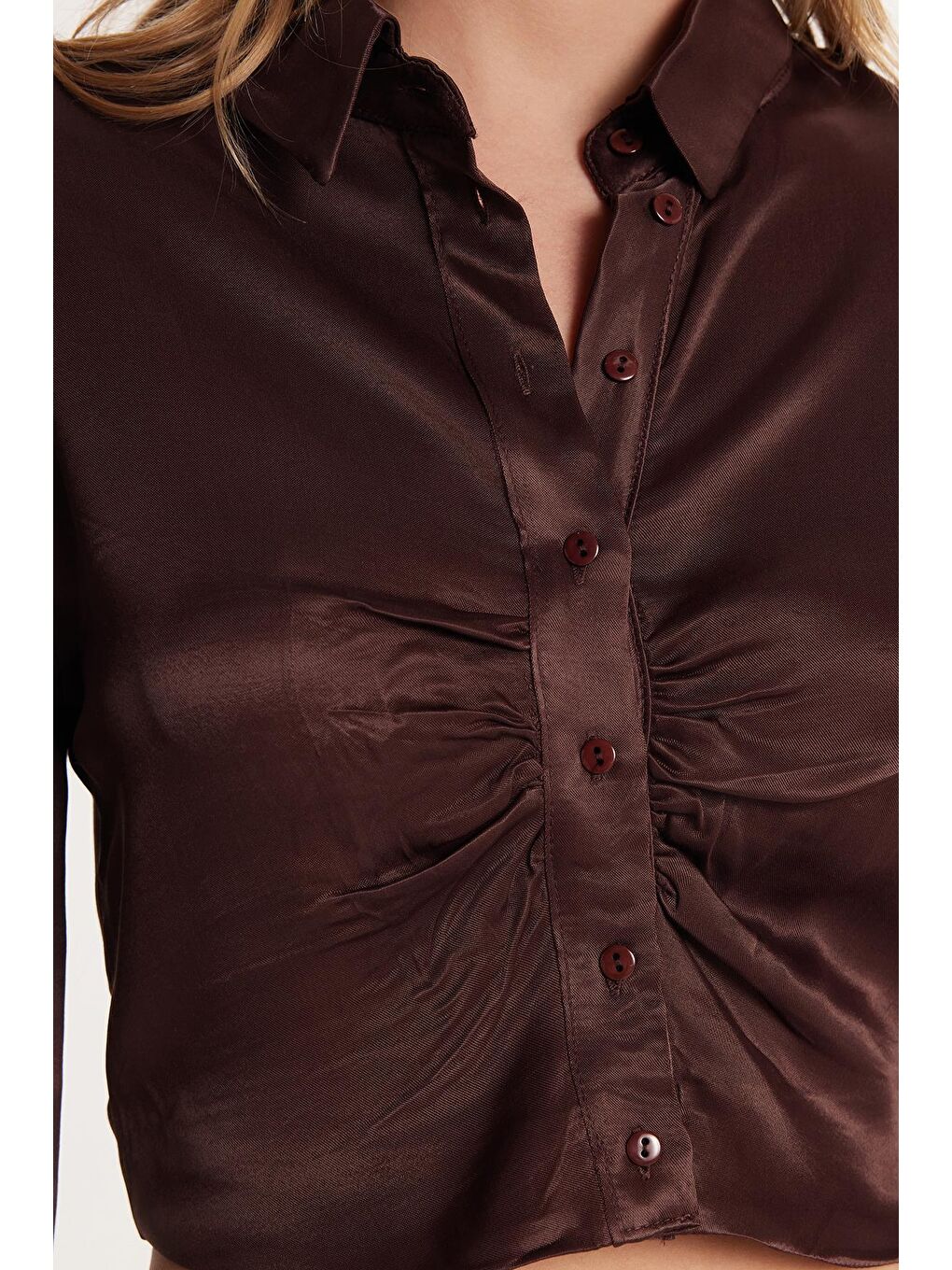 Kadın Slim Fit Dar Kesim Uzun Kollu  Klasik Yaka Kahverengi Gömlek-2
