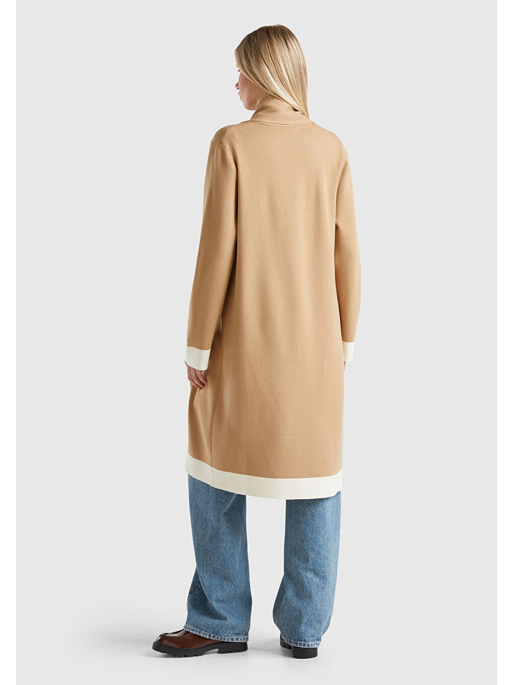 Kadın Bej Viskoz Karışımlı Püsküllü Şal Yakalı Örme Hırka-1