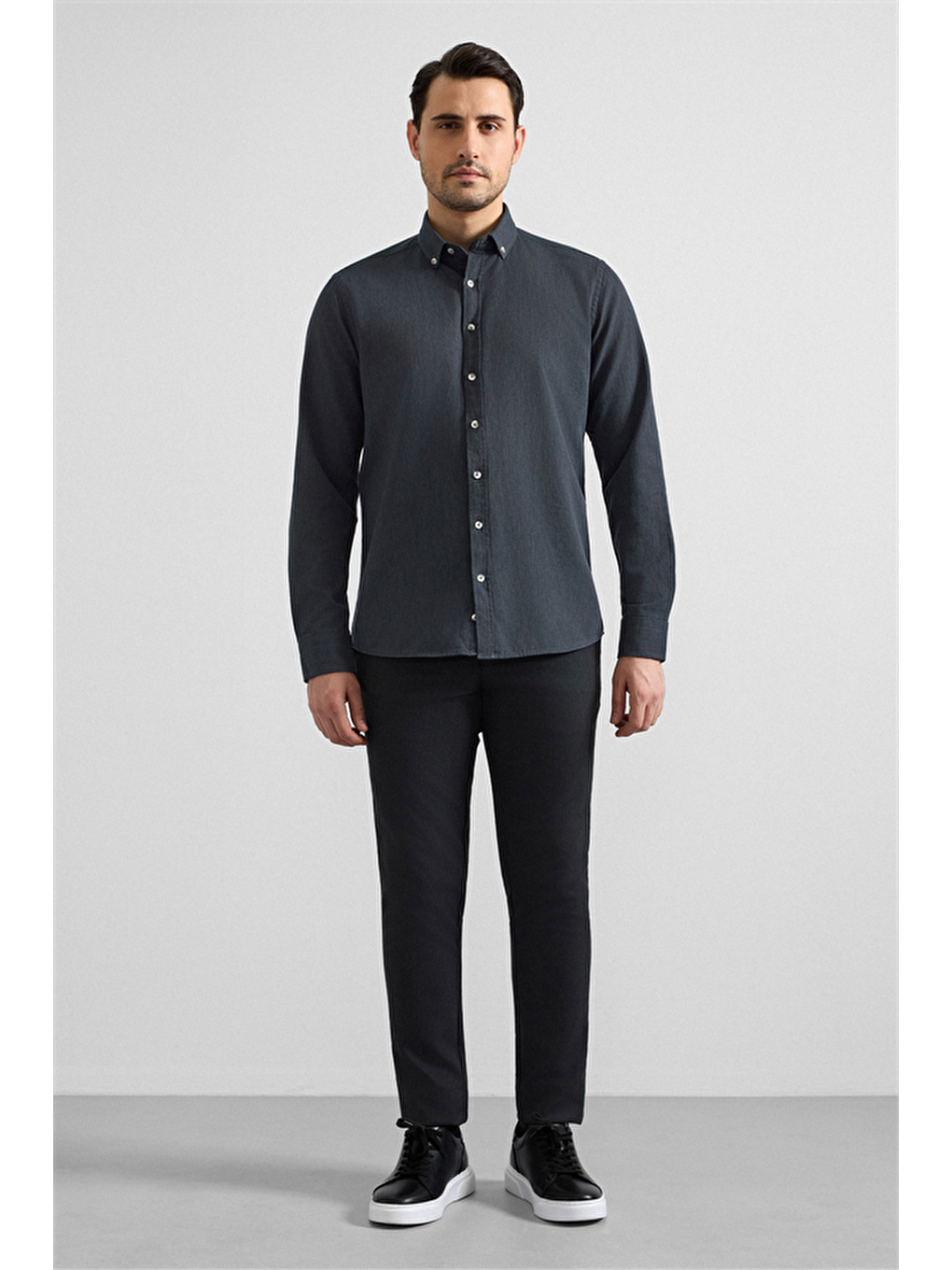 Antrasit Slim Düğmeli Yaka Düz Cepsiz Casual Gömlek-2