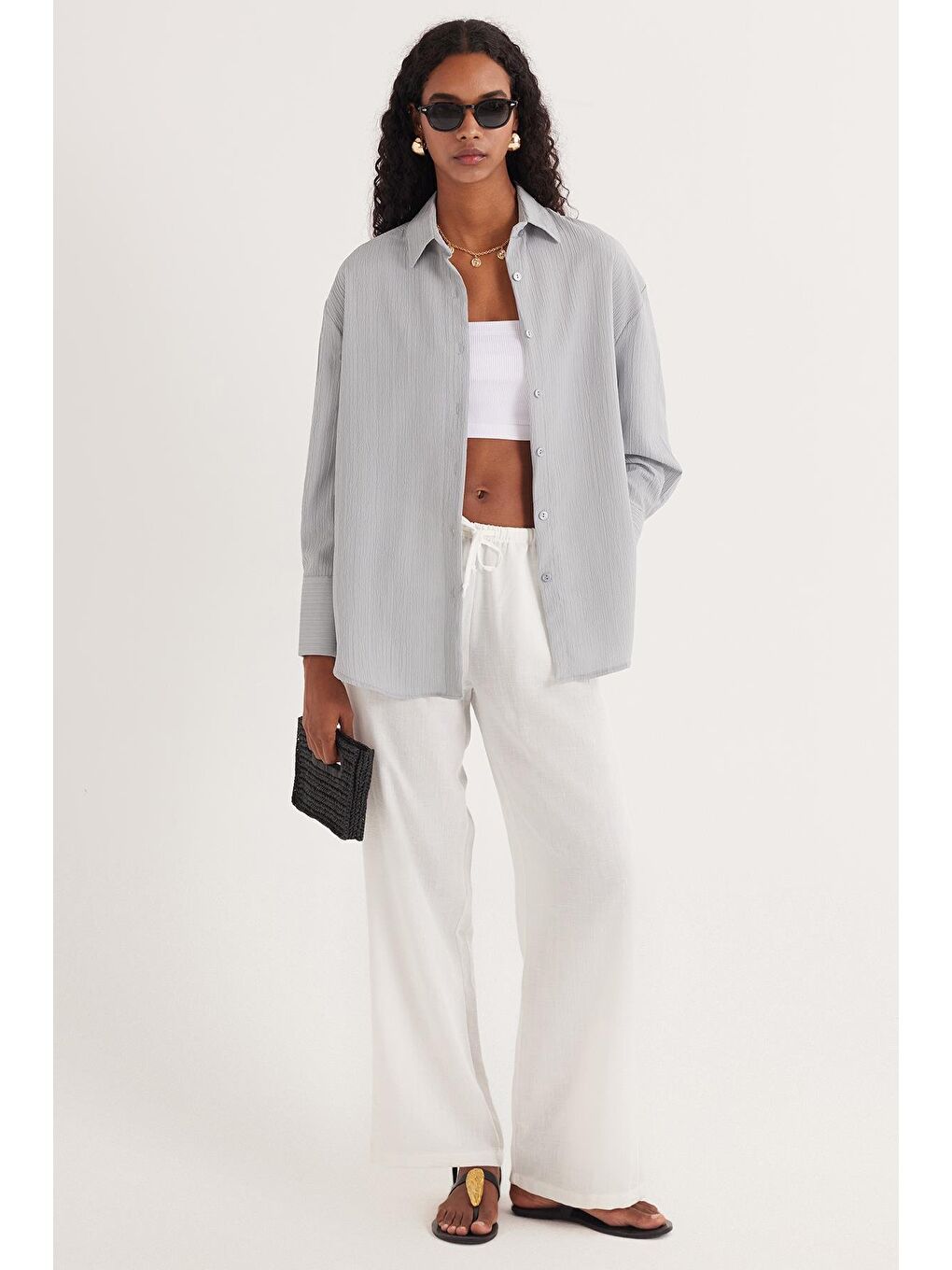 Kadın Oversize Geniş Kesim Bürümcük Pens Detaylı Uzun Kollu Dokulu Gri Gömlek-3