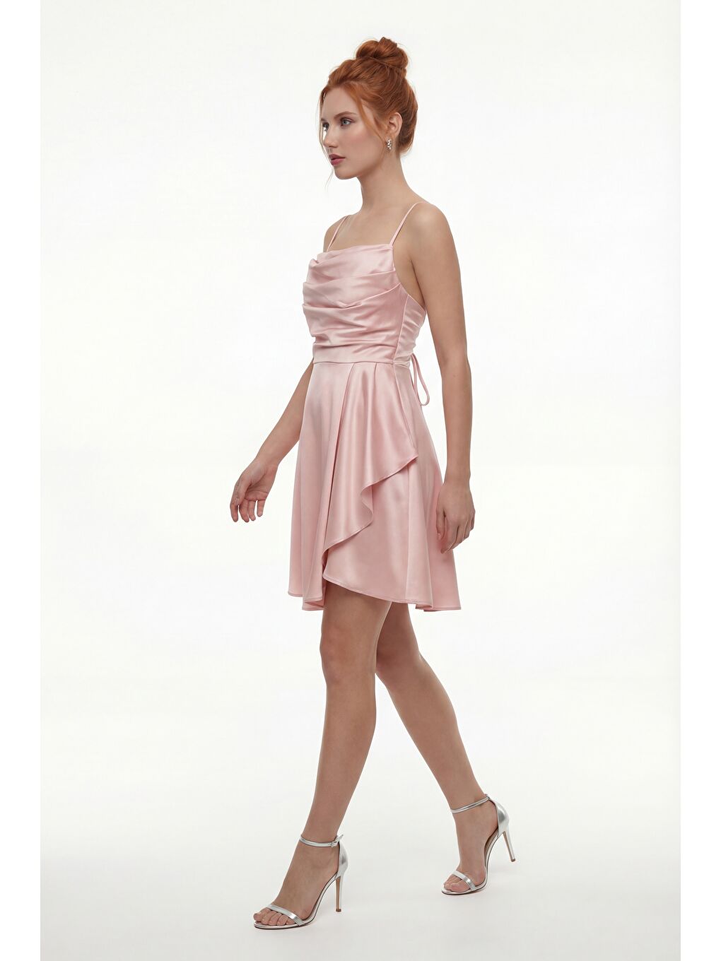 Pembe Kadın Pudra Volanlı Yırtmaçlı Kısa Saten Abiye & Mezuniyet Elbisesi-1
