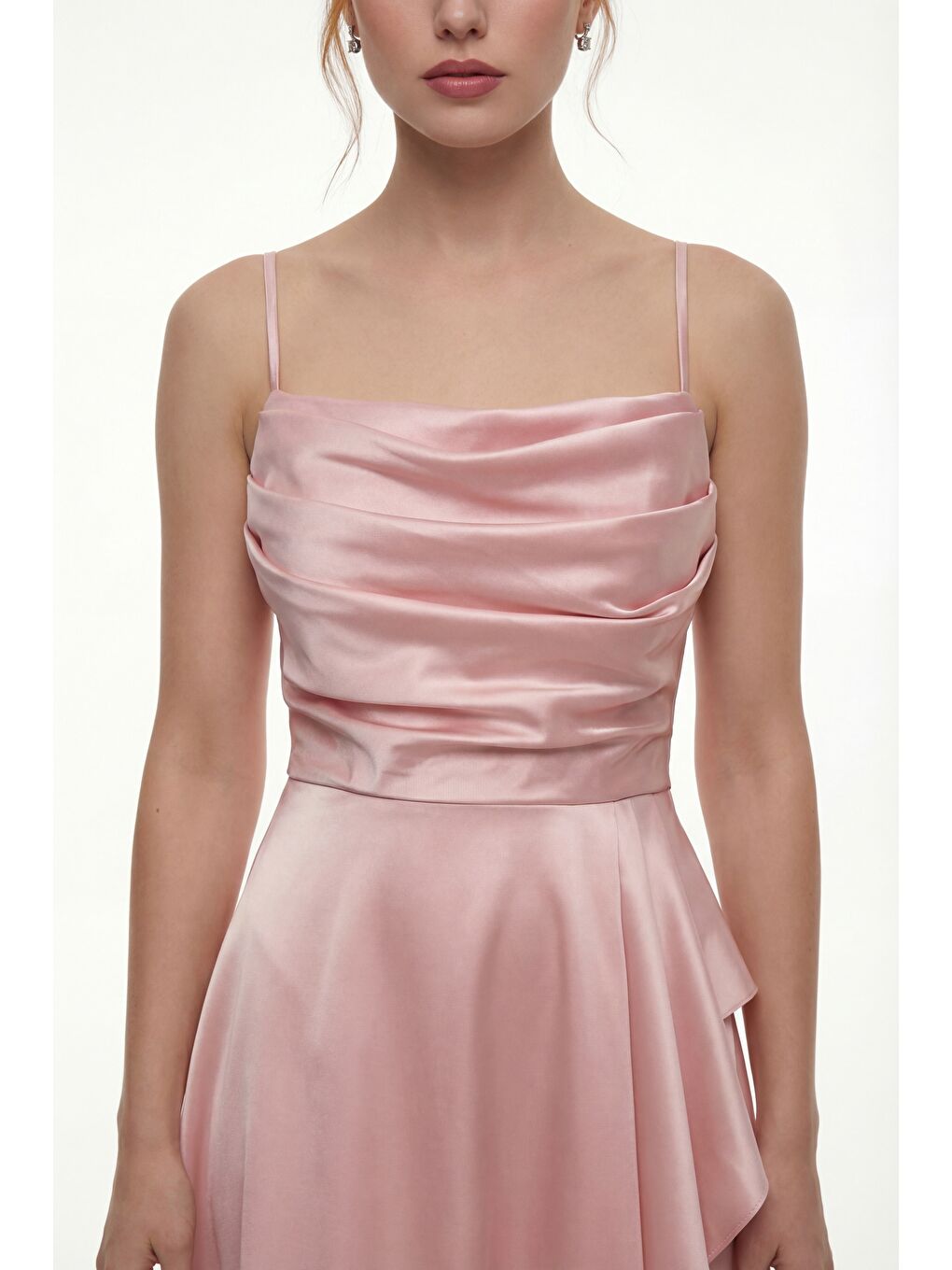 Pembe Kadın Pudra Volanlı Yırtmaçlı Kısa Saten Abiye & Mezuniyet Elbisesi-2