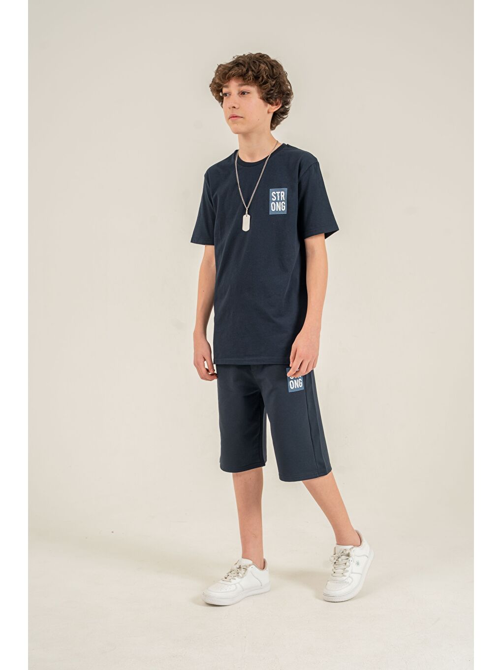 Lacivert Strong Baskılı Kolyeli Erkek Çocuk Şort - Tişört Takımı-1