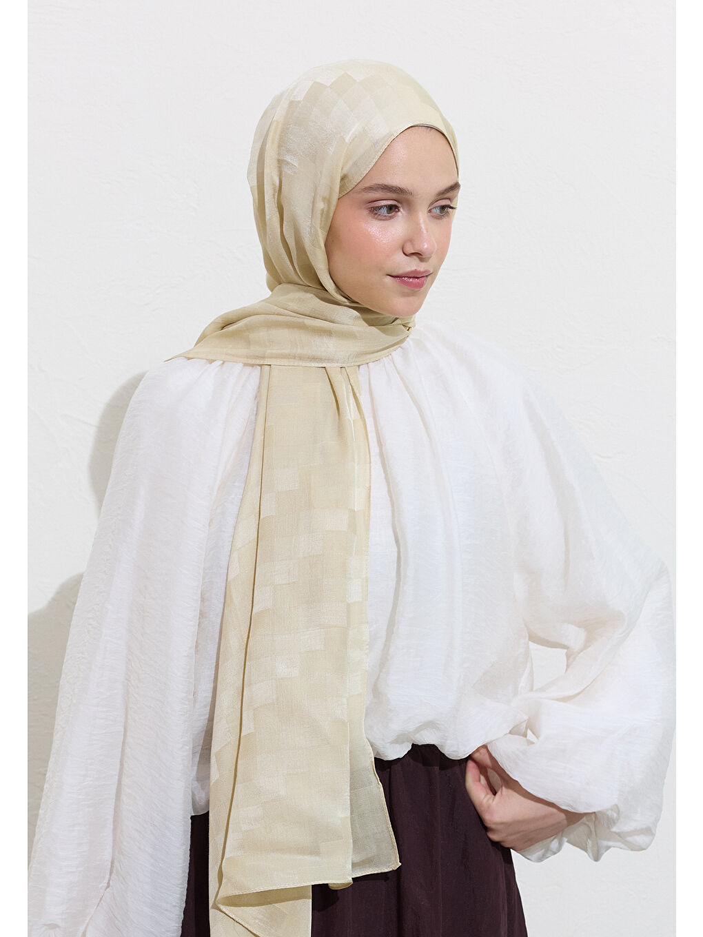 Nori İpek Jakar Şal Bej-1