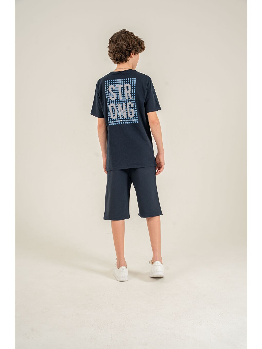 Lacivert Strong Baskılı Kolyeli Erkek Çocuk Şort - Tişört Takımı-3