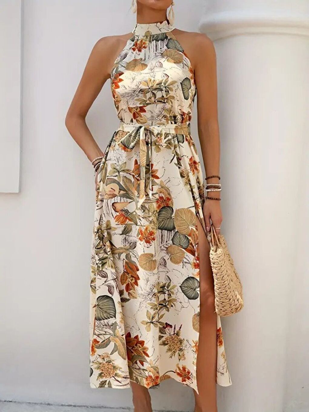 Sarı Kadın Omuzlardan Açık Halter Yakalı Yırtmaçlı çiçek Desenli Süprem Elbise-2