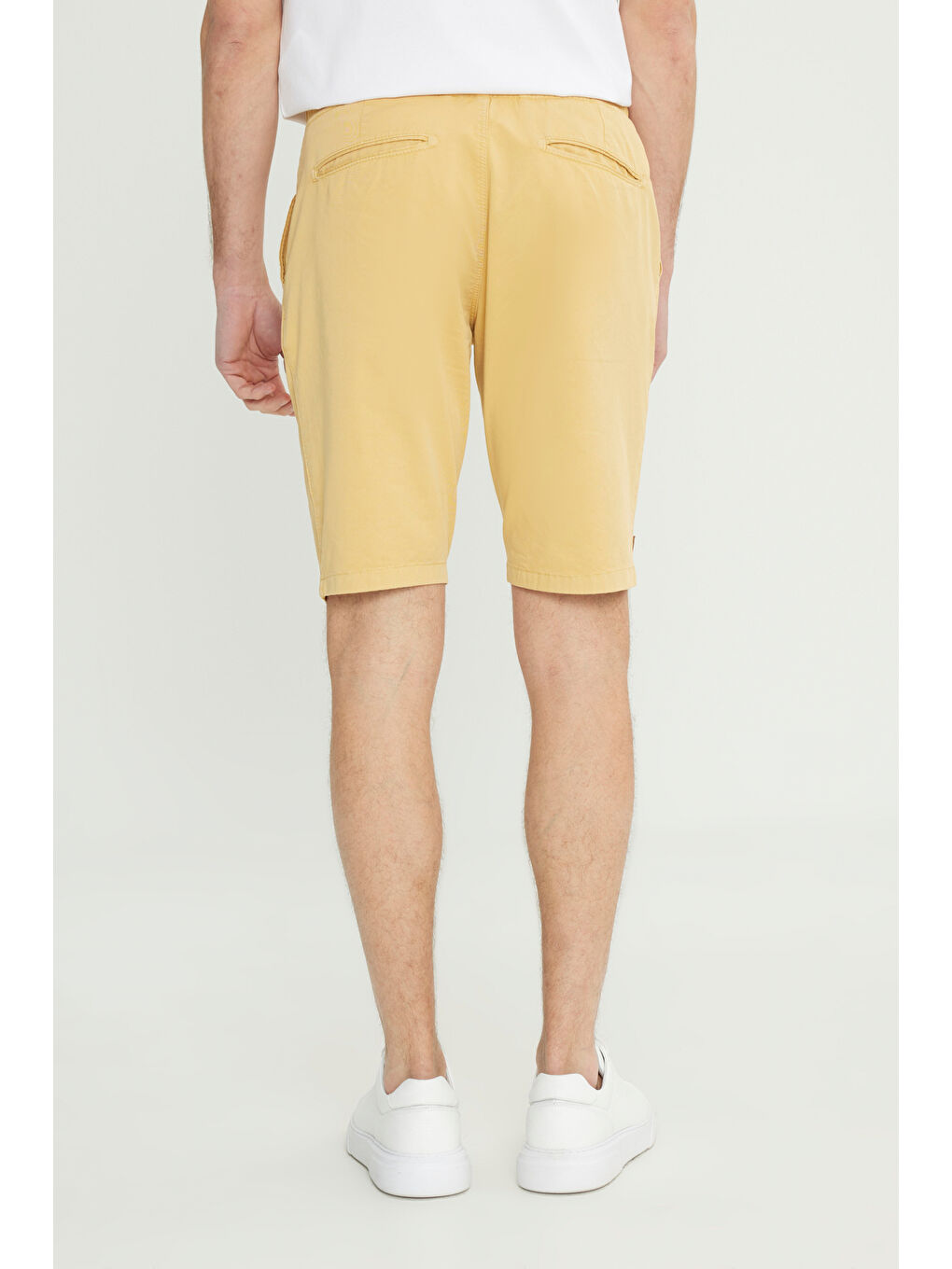 Erkek Sarı Slim Fit Dar Kesim Pamuklu Yan Cepli Şort-4