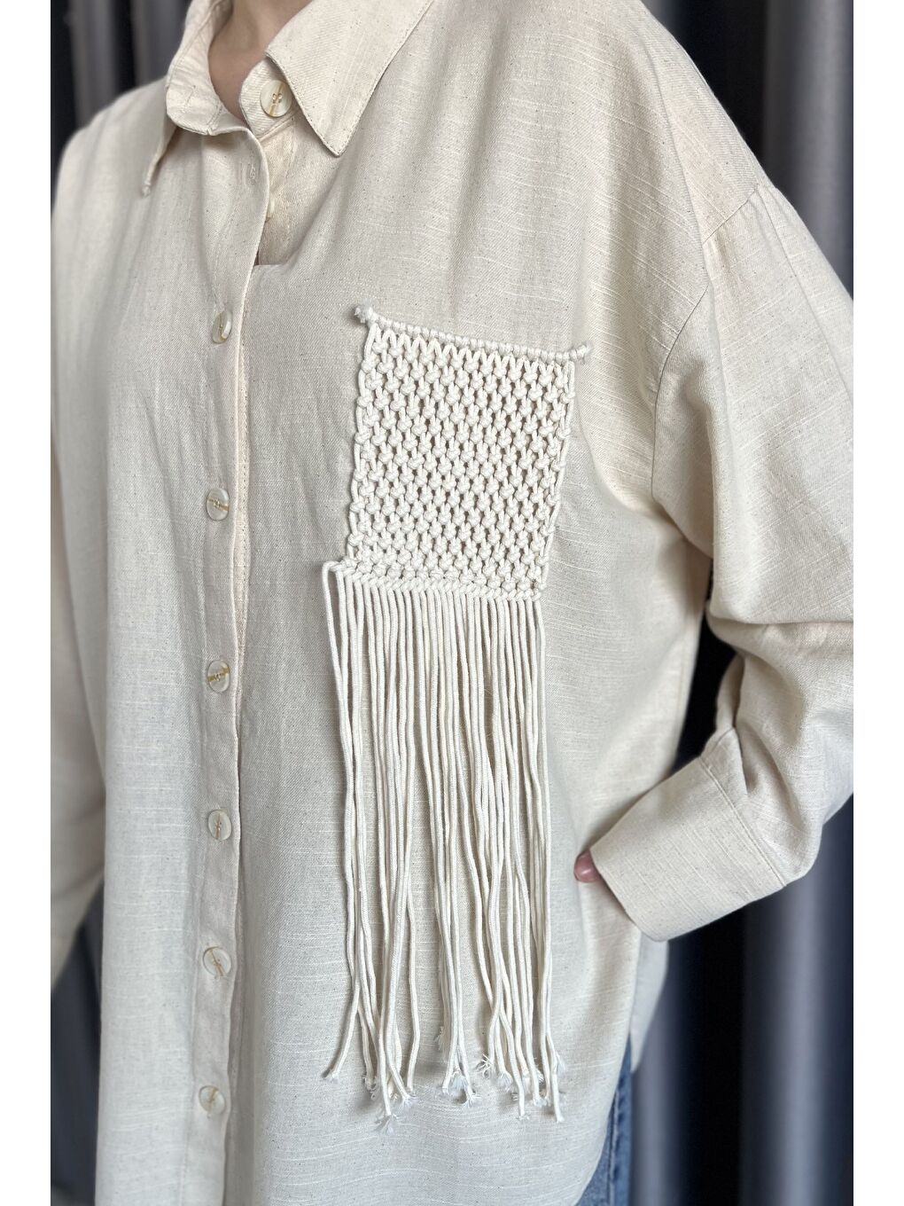 Bej Kadın Nakışlı Oversize Gömlek-3