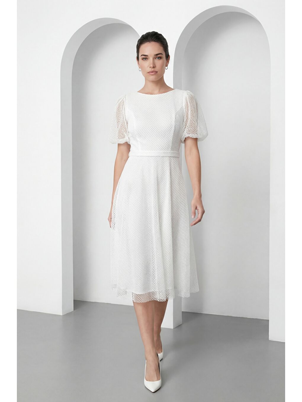 Kadın Beyaz Balon Kol File Kumaş Detaylı Midi Kloş Abiye Elbise