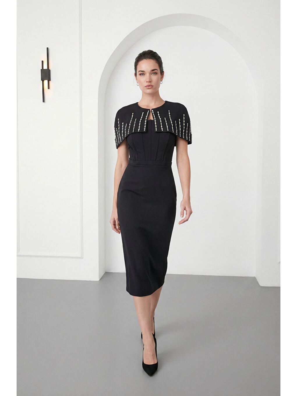 Kadın Siyah Dar Kalıp Ceketli Taşlı Midi Söz Nişan Nikah Abiye Elbise