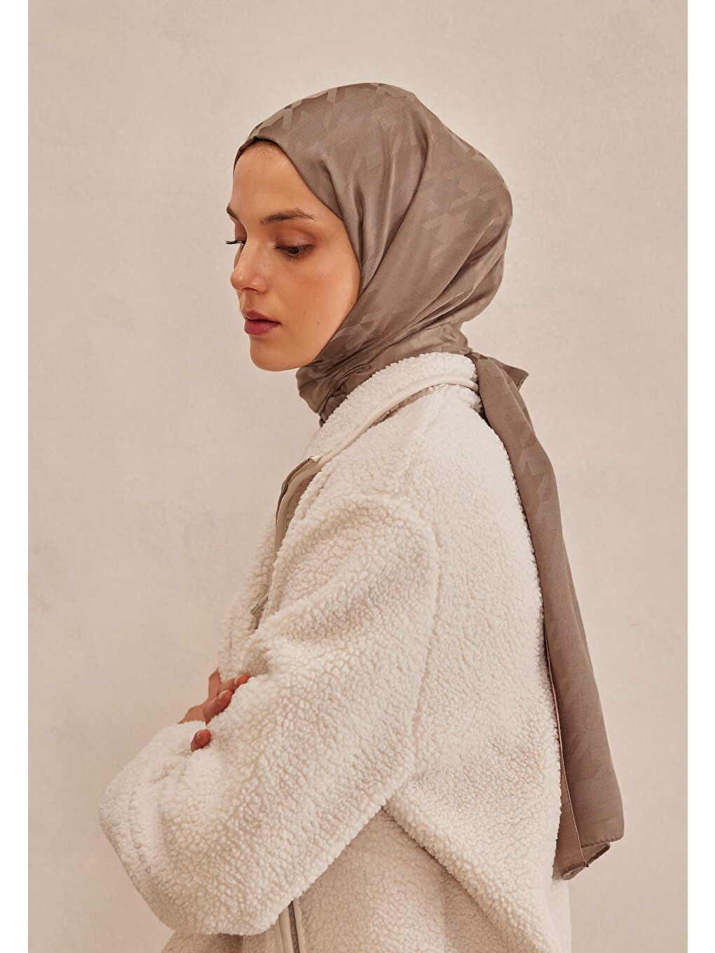 Kahverengi Kazayağı Jakarlı Şal Tozlu Kahve-3