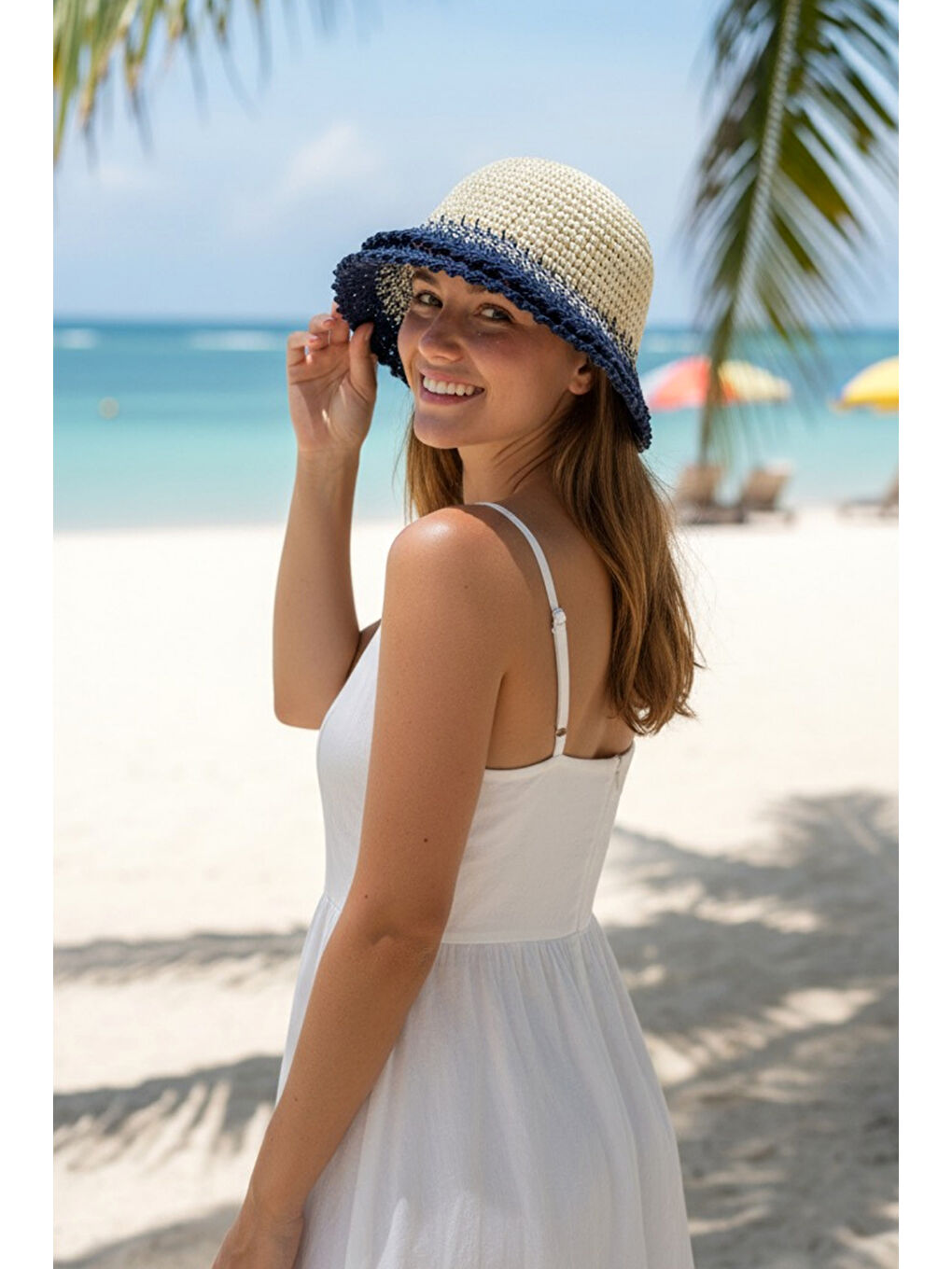 El Örgüsü Bej Lacivert Hasır Şapka 14404