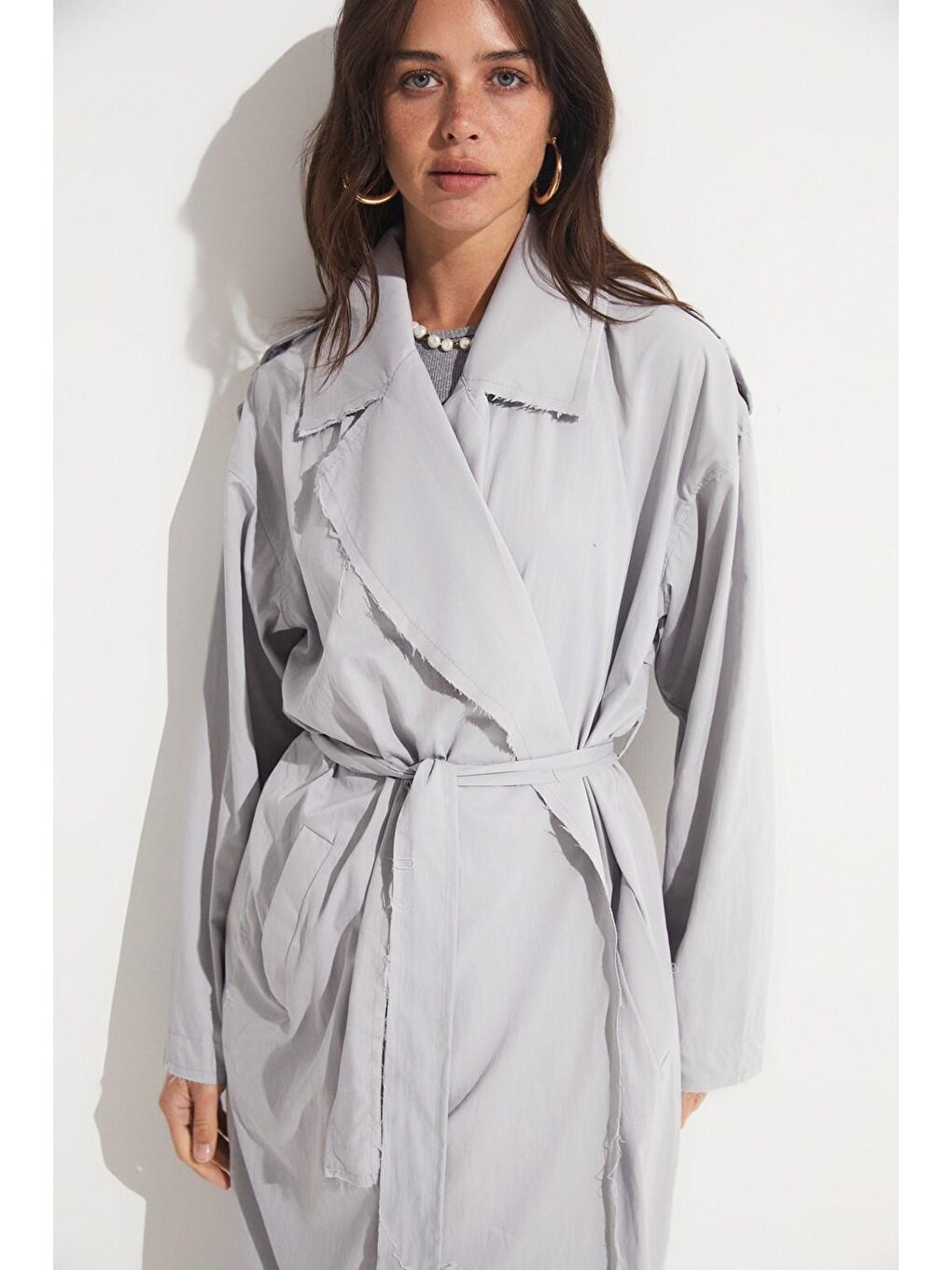 Gri Bağlama Detaylu Trençkot-3