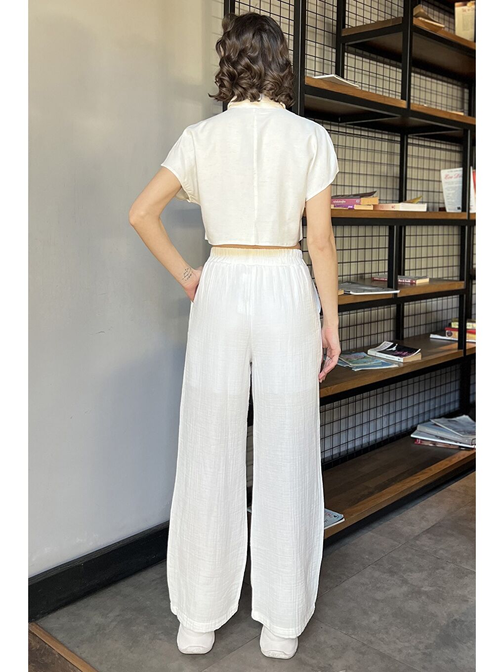 Ekru Kadın Bel Lastikli Bol Paça Pantolon-2