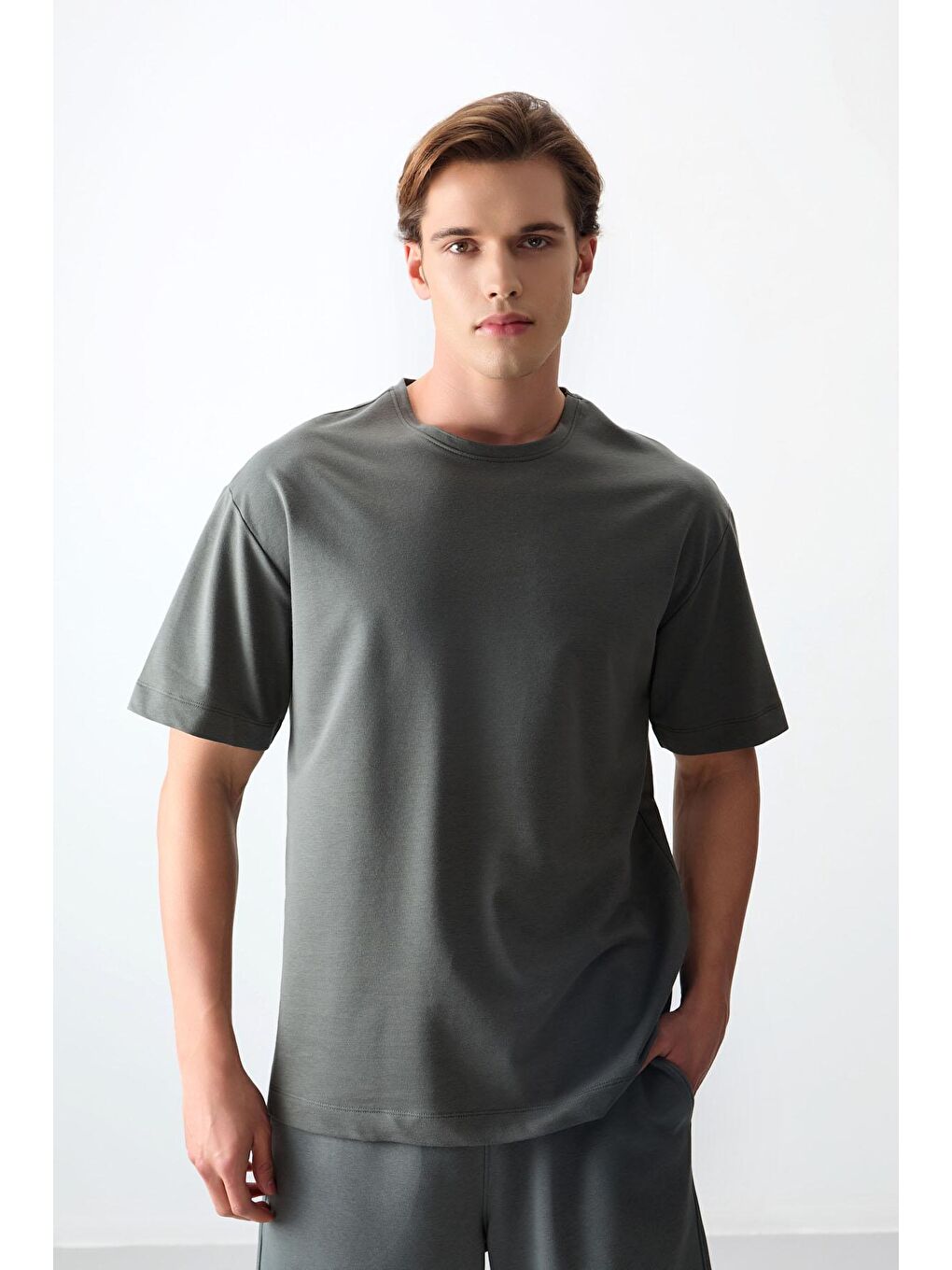 AIR JONES Haki Pamuklu Kalın Yumuşak Dokulu Oversize Fit Basic Erkek T- Shirt - 88377 - 3