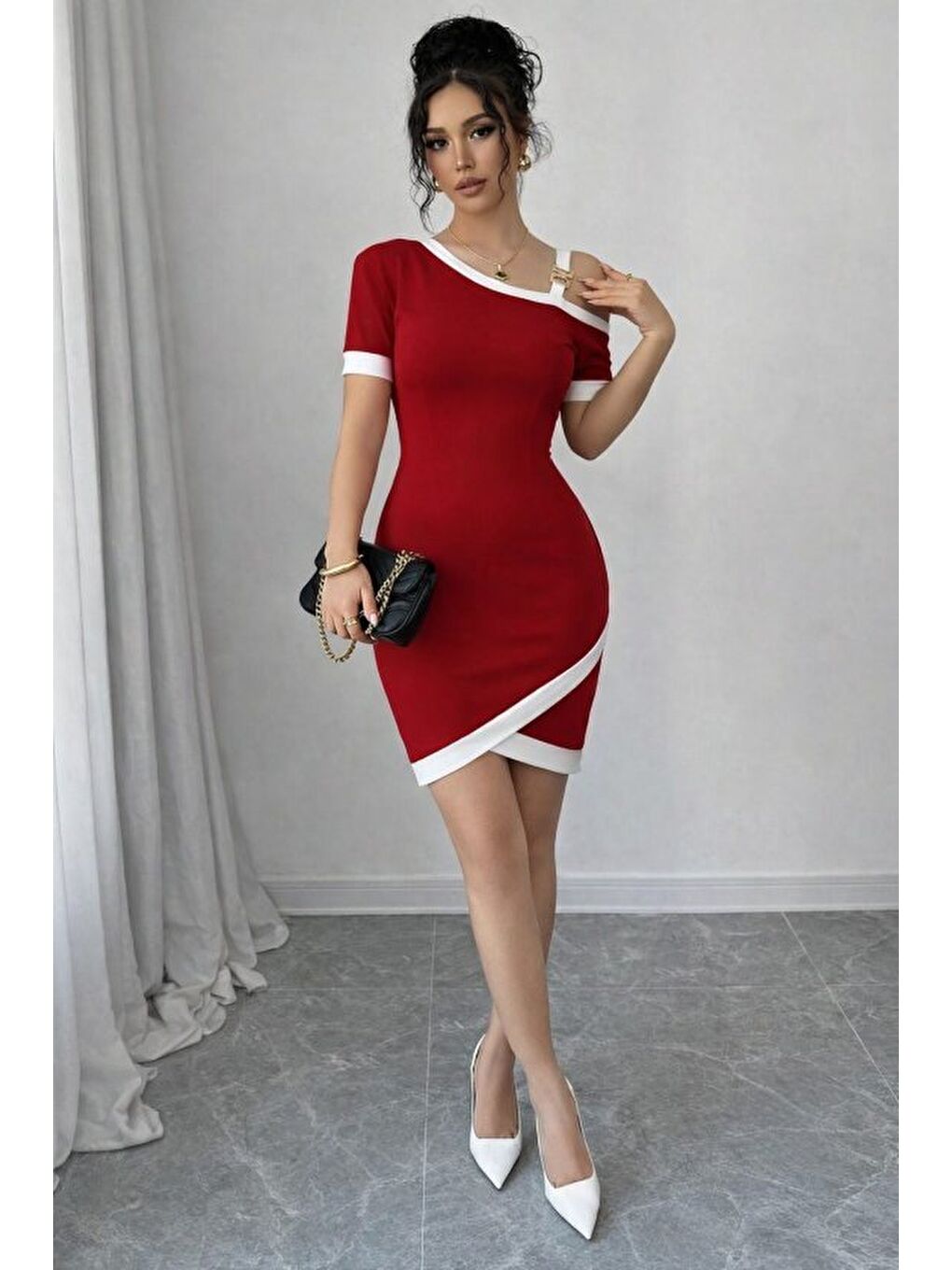 Kırmızı Kadın Kısa Kollu Asimetrik Kesim Yaka şerit Ve Aksesuar Detaylı Modal Elbise-2
