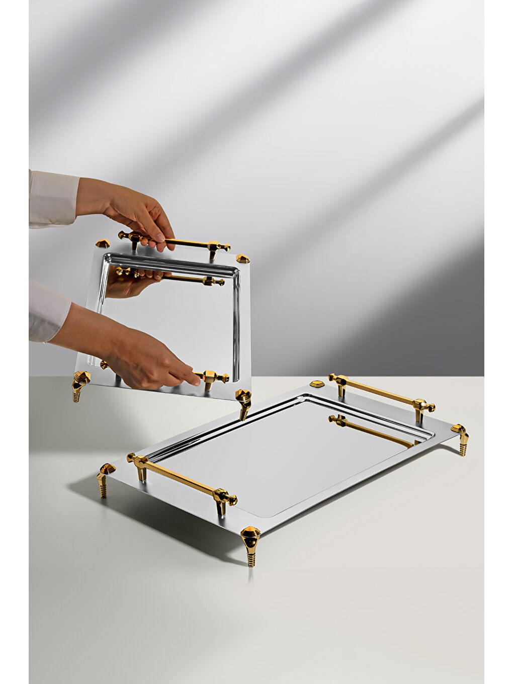 Sarı Verona Ayaklı 2'li Altın Saten Çelik Tepsi Seti-2