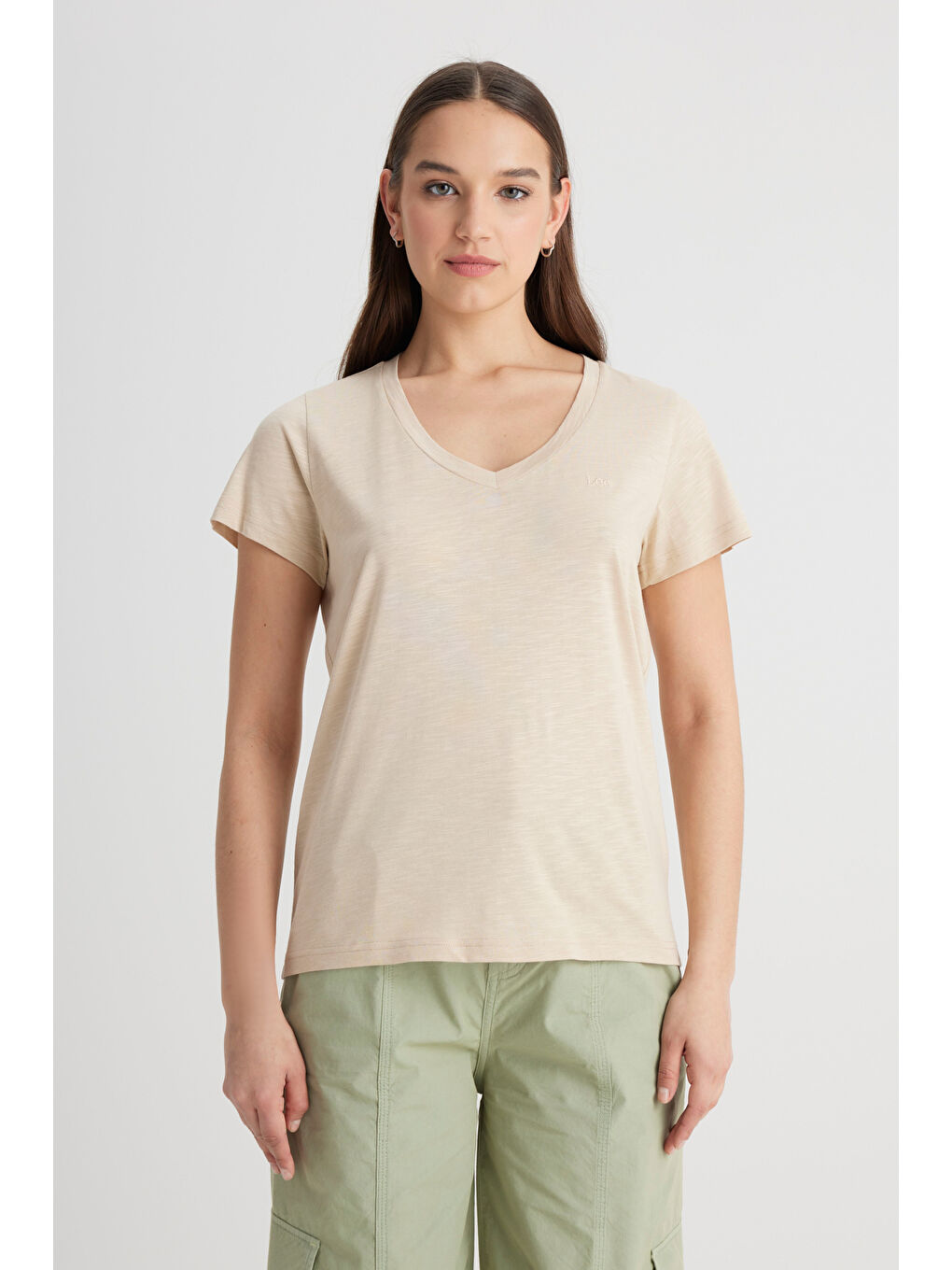 Regular Fit Normal Kesim V Yaka Bej Tişört-3