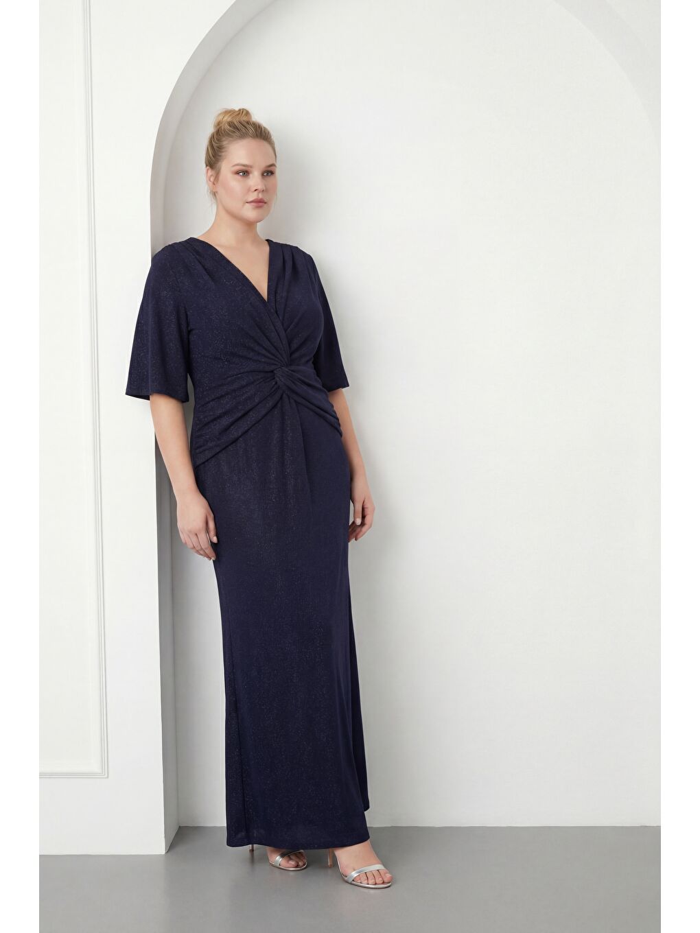 Kadın Lacivert V Yaka Kısa Kol Büyük Beden Uzun Abiye Elbise