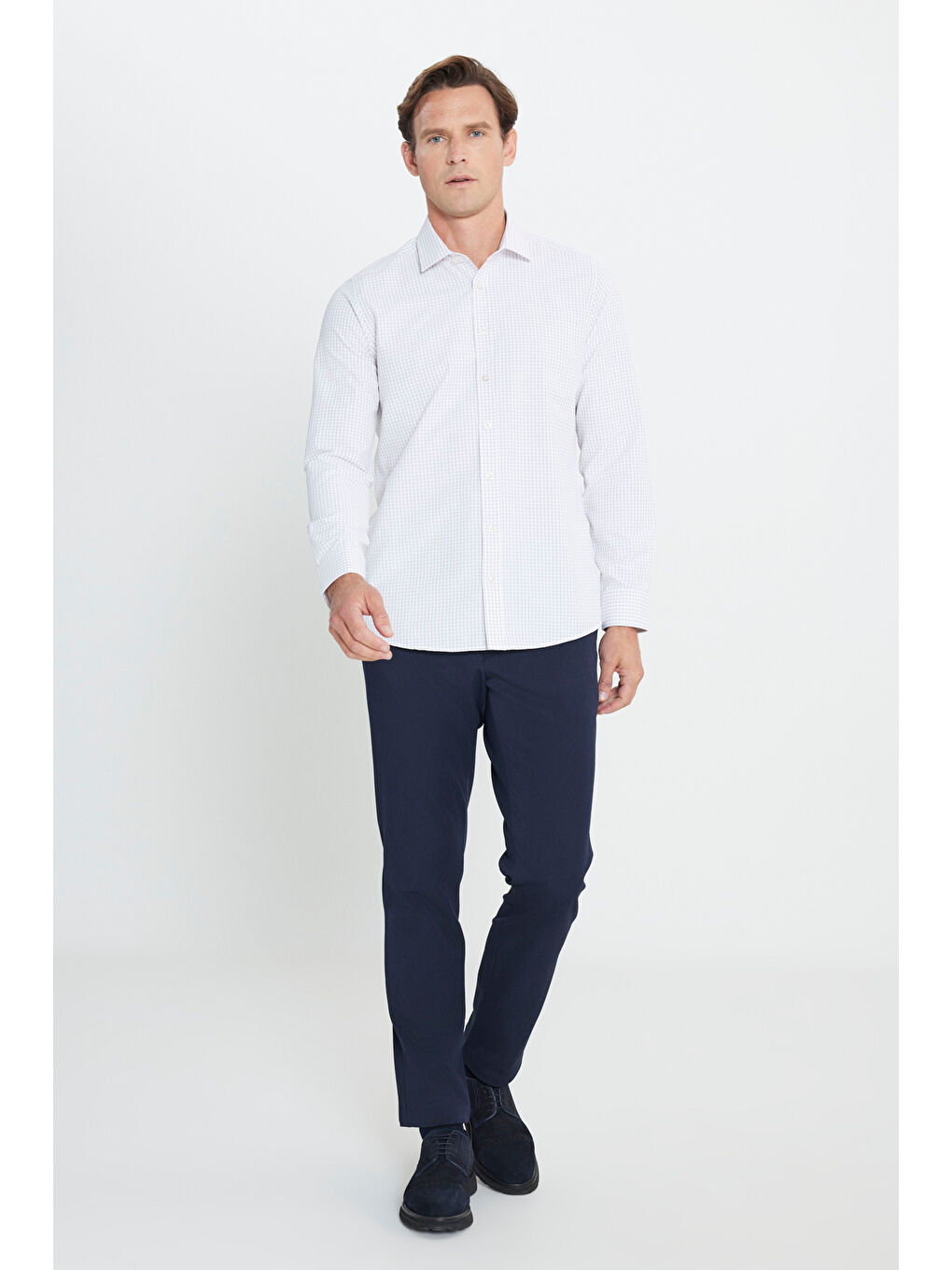 Erkek Beyaz-Bej Pamuklu Oxford Slim Fit Dar Kesim Klasik Yaka Armürlü Gömlek-1