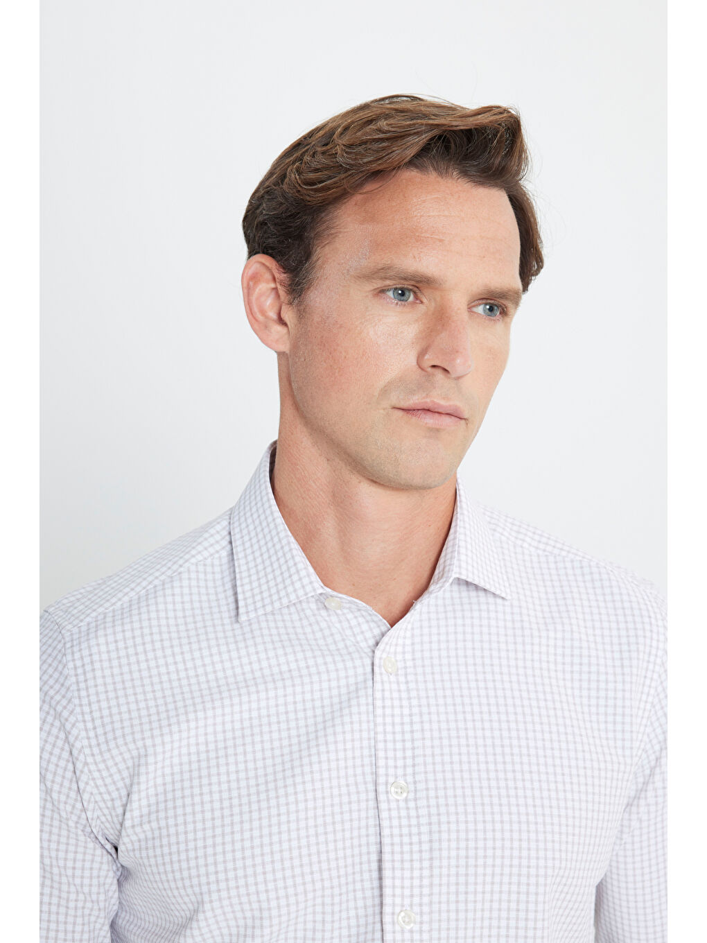 Erkek Beyaz-Bej Pamuklu Oxford Slim Fit Dar Kesim Klasik Yaka Armürlü Gömlek-3