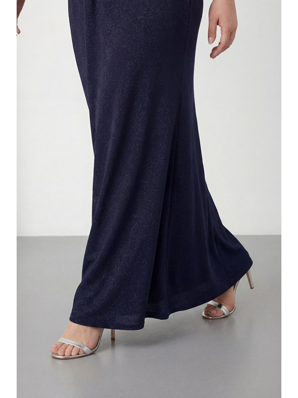 Kadın Lacivert V Yaka Kısa Kol Büyük Beden Uzun Abiye Elbise-3