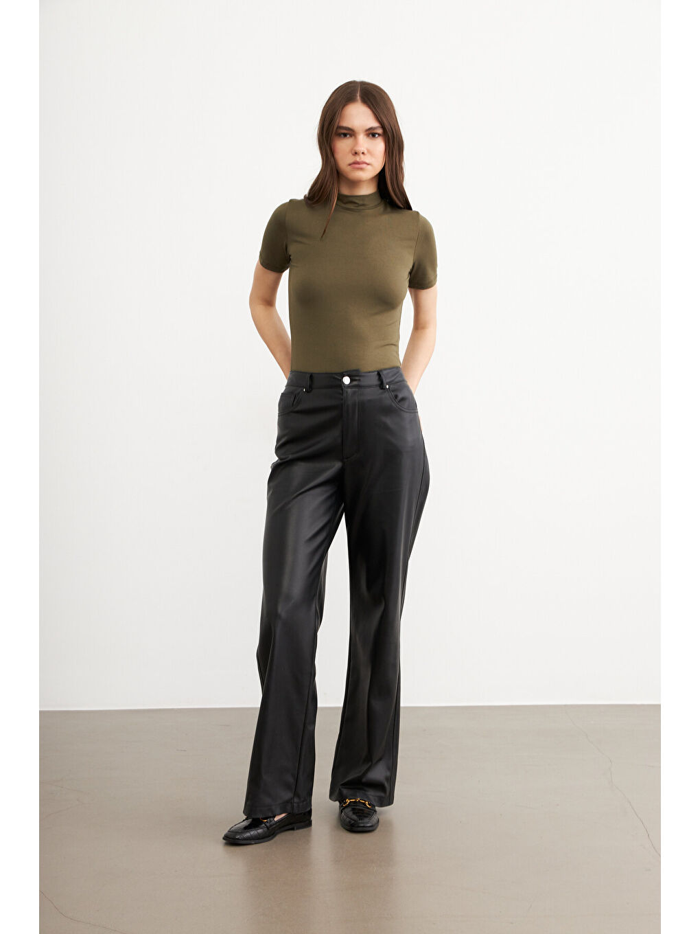 Kadın Haki Kısa Kol Bluz-3