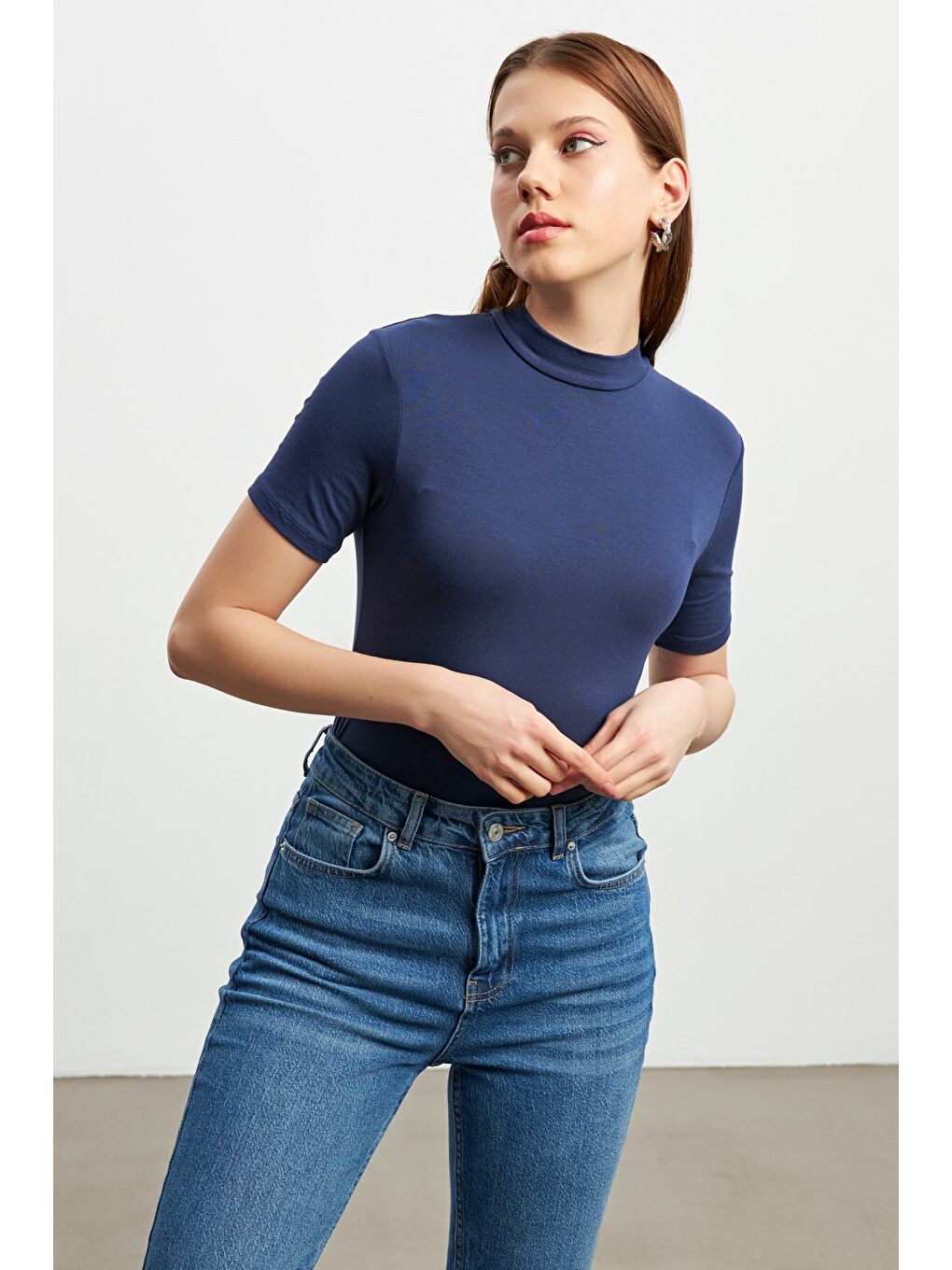 Kadın Lacivert Kısa Kol Bluz
