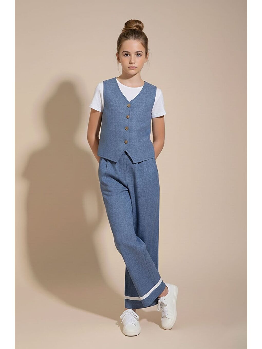 İndigo Düğmeli Keten Yelekli Geniş Paça Pantolonlu Kız Çocuk Takım 23492-4