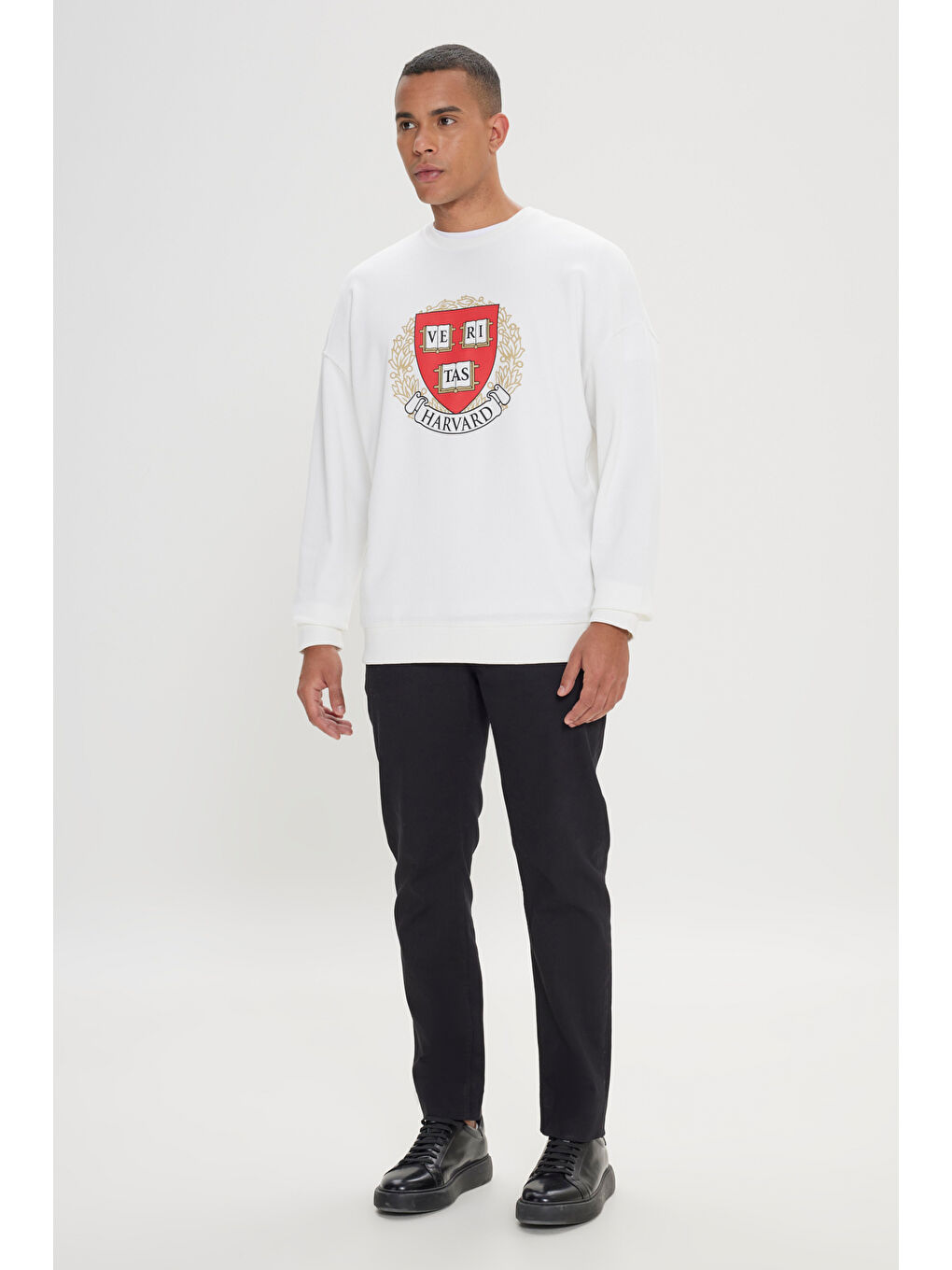 Erkek Ekru Oversize Fit Bol Kesim Harvard Lisanslı 3 İplik Pamuklu Bisiklet Yaka Sweatshirt-1