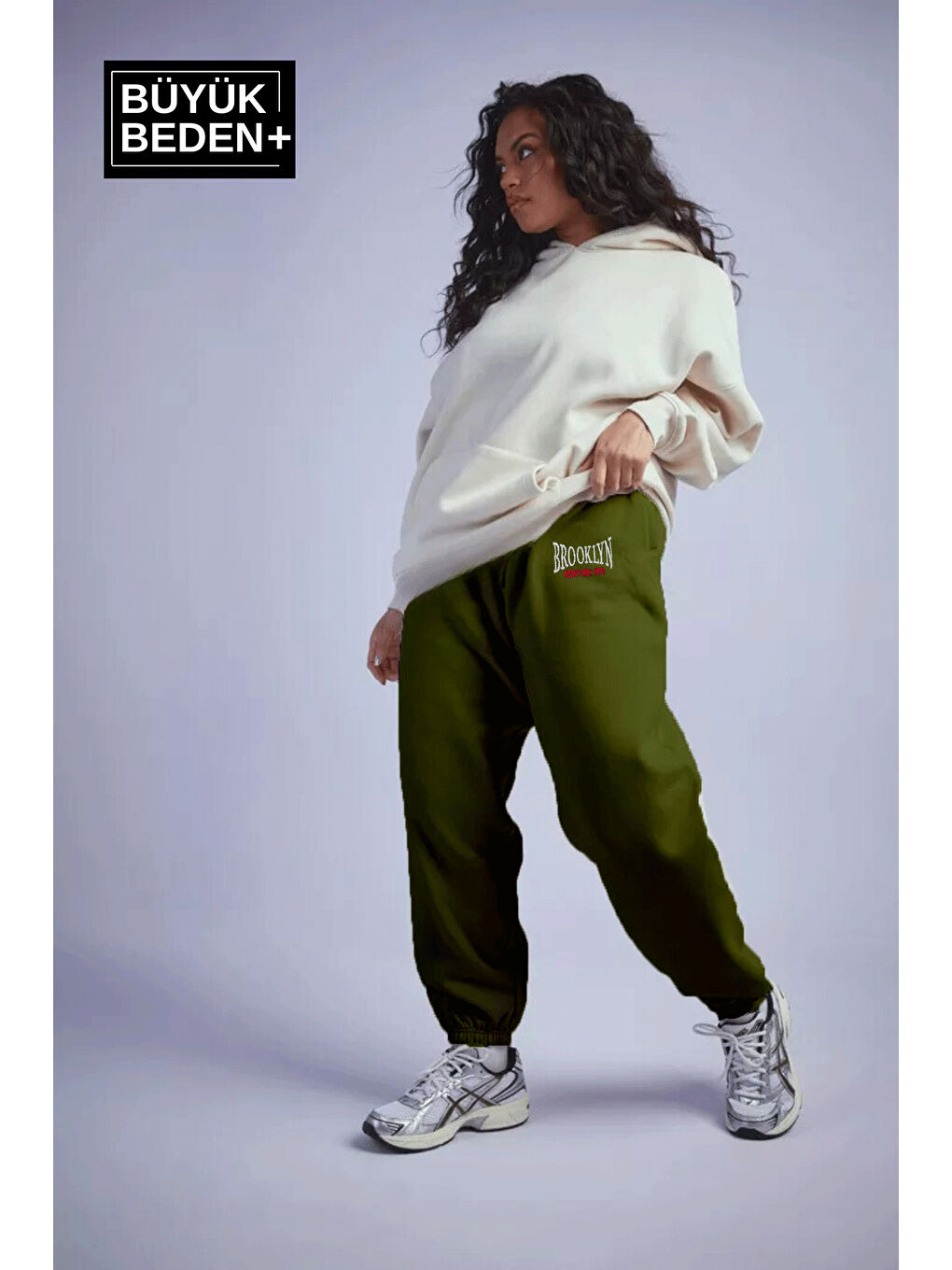 Haki Kadın Büyük Beden Paça Lastikli Buyuk Brooklyn Baskılı İnce Eşofman Altı SPR24BEAK49-1