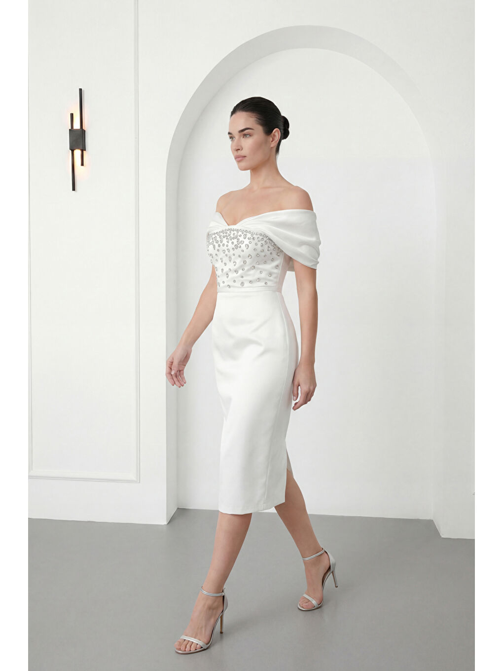 Kadın Beyaz Kayık Yaka Taşlı Midi Söz Nişan Nikah Abiye Elbise