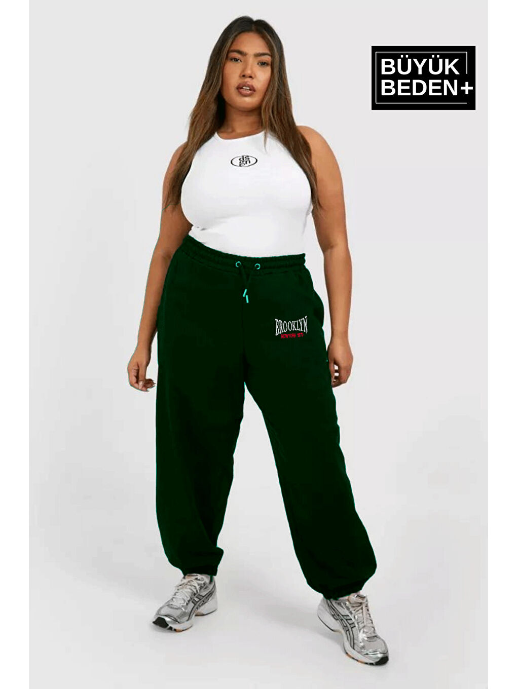 Yeşil Kadın Büyük Beden Paça Lastikli Buyuk Brooklyn Baskılı İnce Eşofman Altı SPR24BEAK49-2