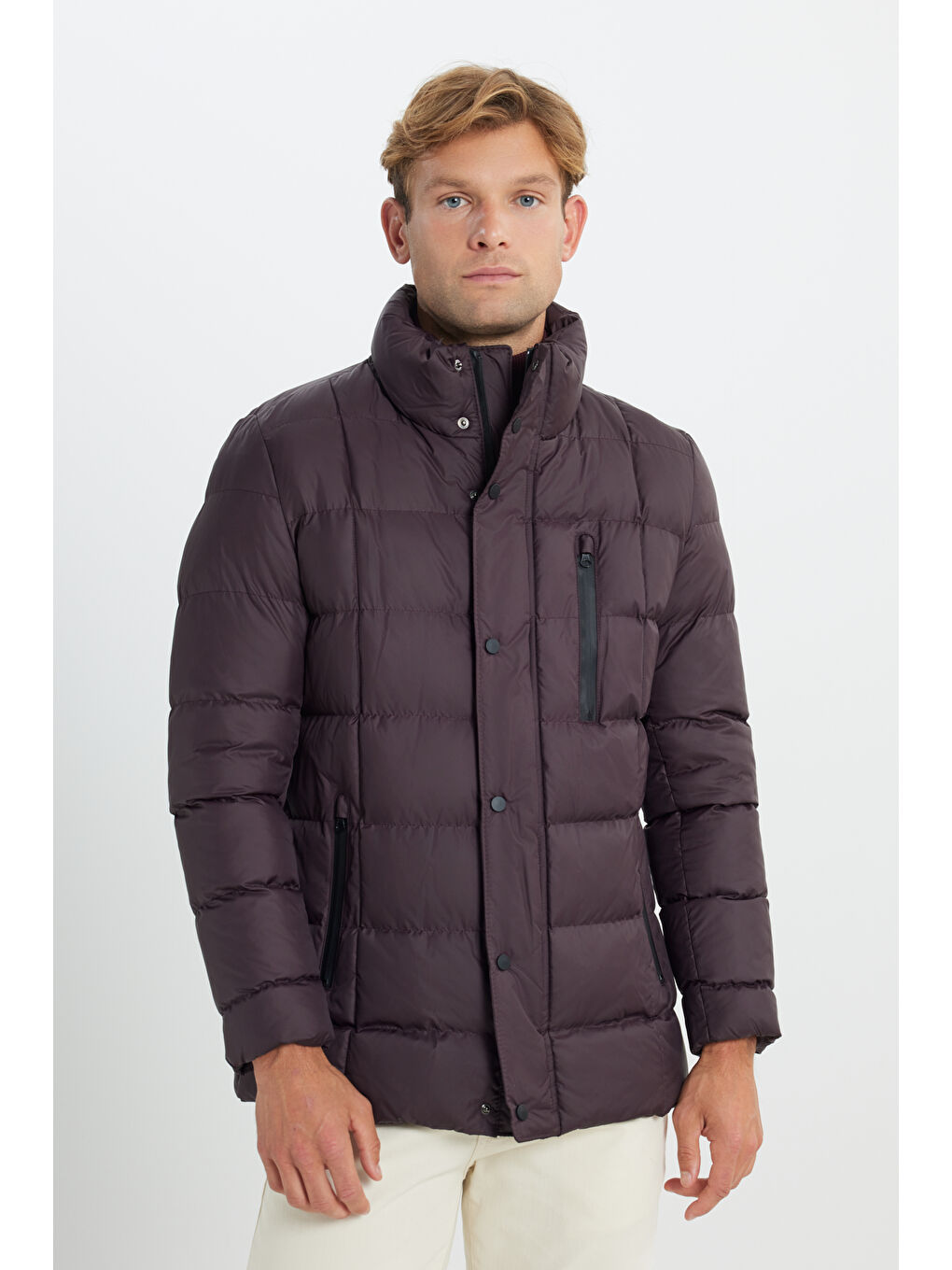 Erkek Bordo Standart Fit Normal Kesim Dik Yaka Yan Cepli Mont-3
