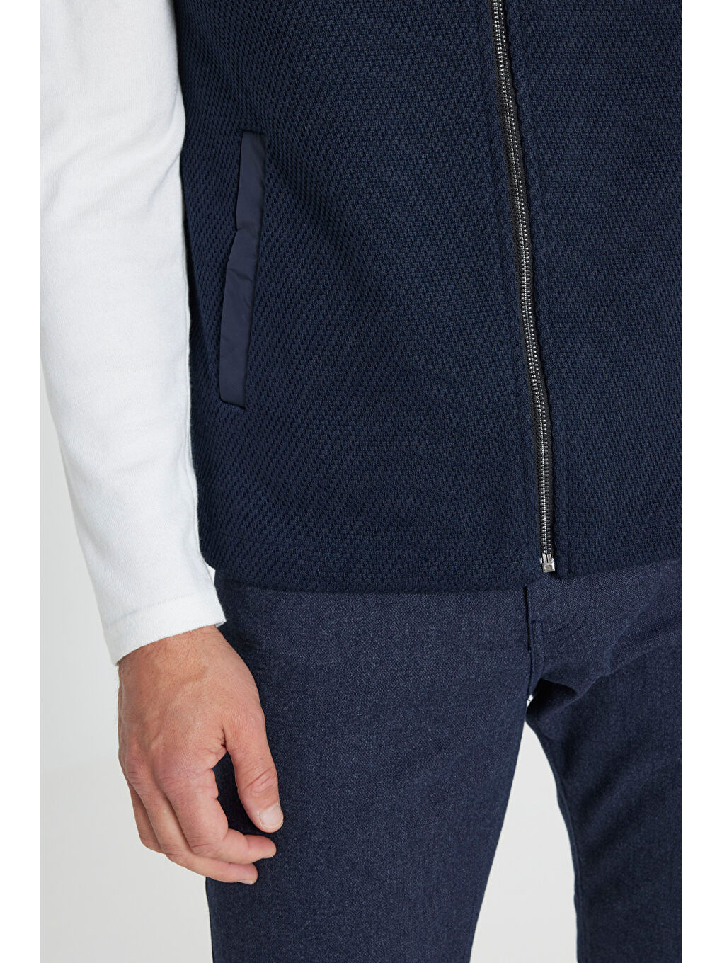 Erkek Lacivert Standart Fit Normal Kesim Dik Yaka Desenli Yelek-4