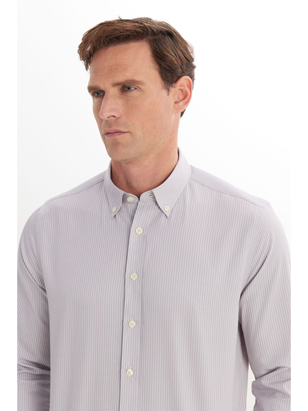 Erkek Gri Pamuklu Slim Fit Dar Kesim Düğmeli Yaka Çizgili Gömlek-3