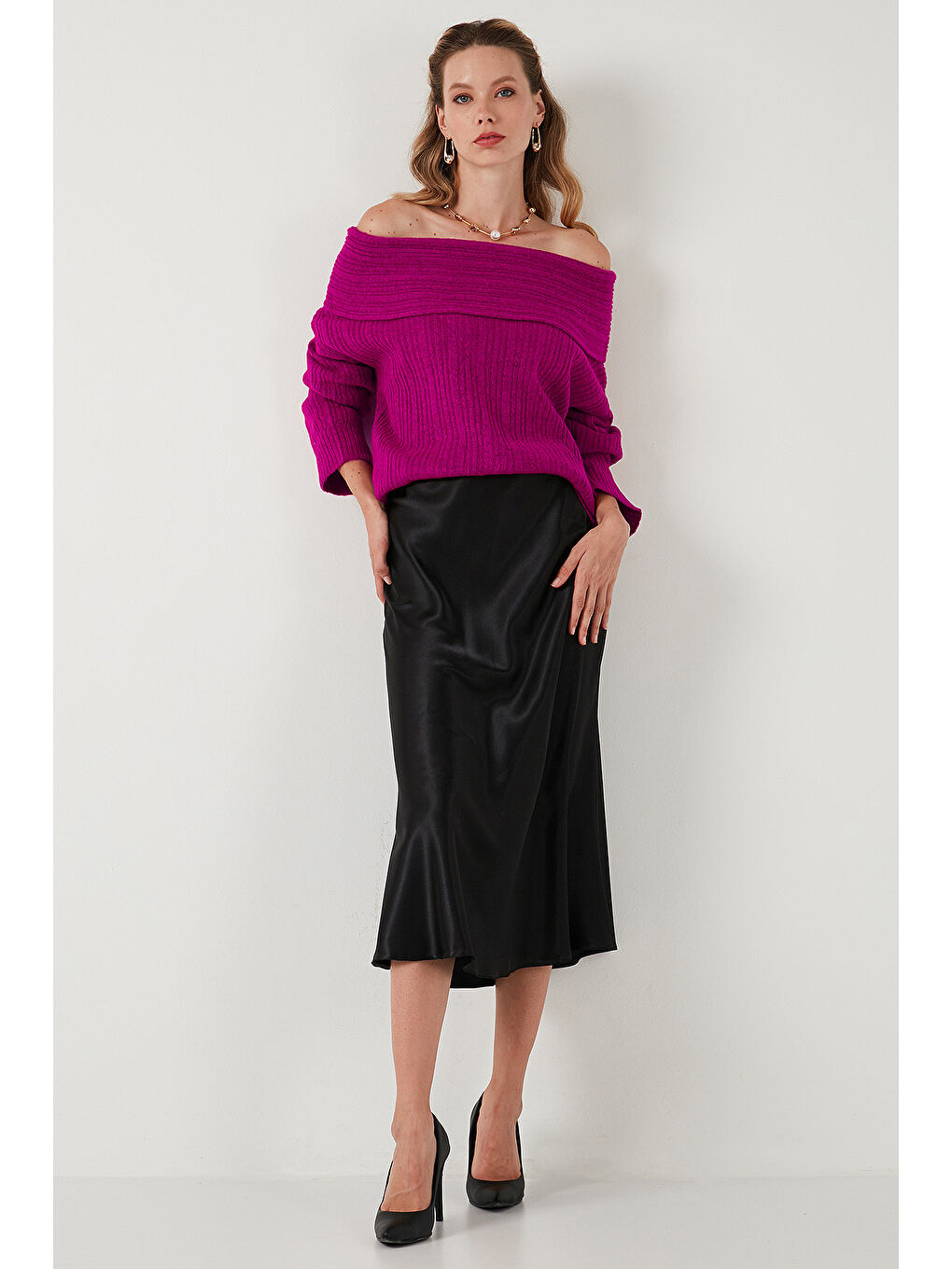 Fuşya Standart Fit Madonna Yaka Triko Kadın Kazak 4615216-2