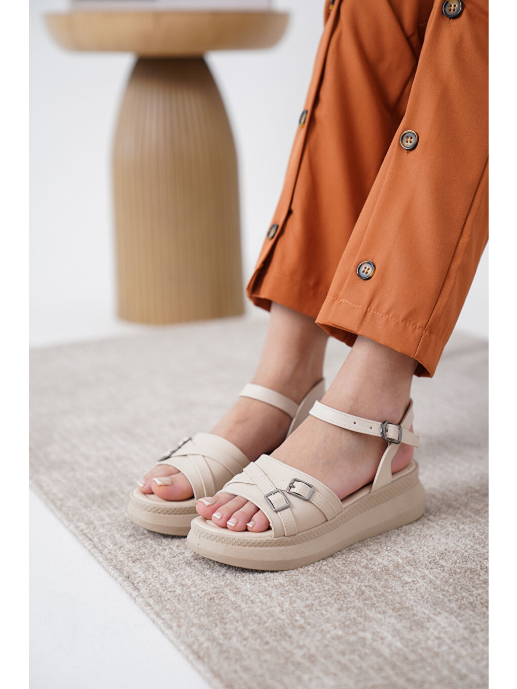 Bej D644 Günlük Ortopedik Kadın Sandalet-3