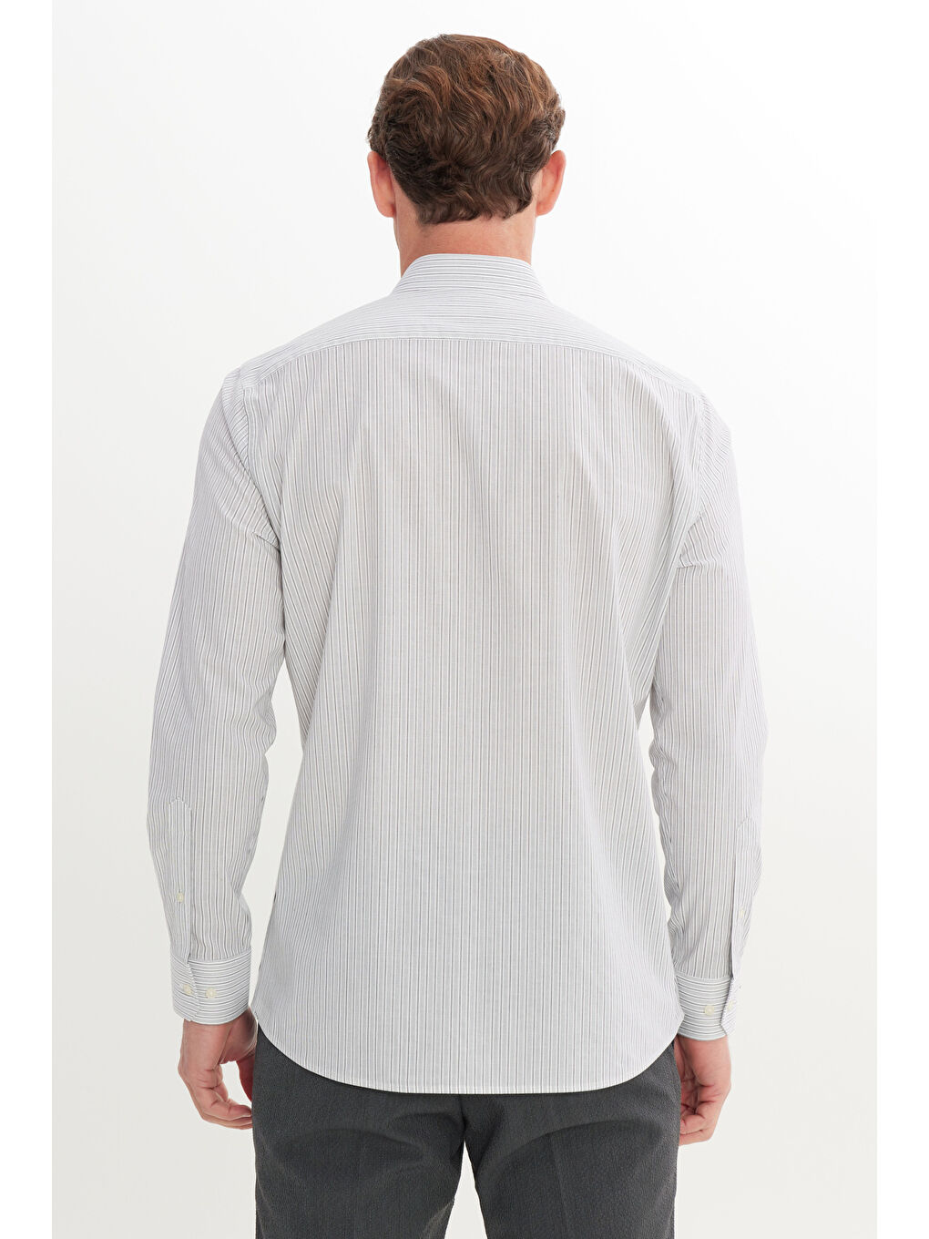 Erkek Açık Gri %100 Pamuk Slim Fit Dar Kesim Düğmeli Yaka Gömlek-4