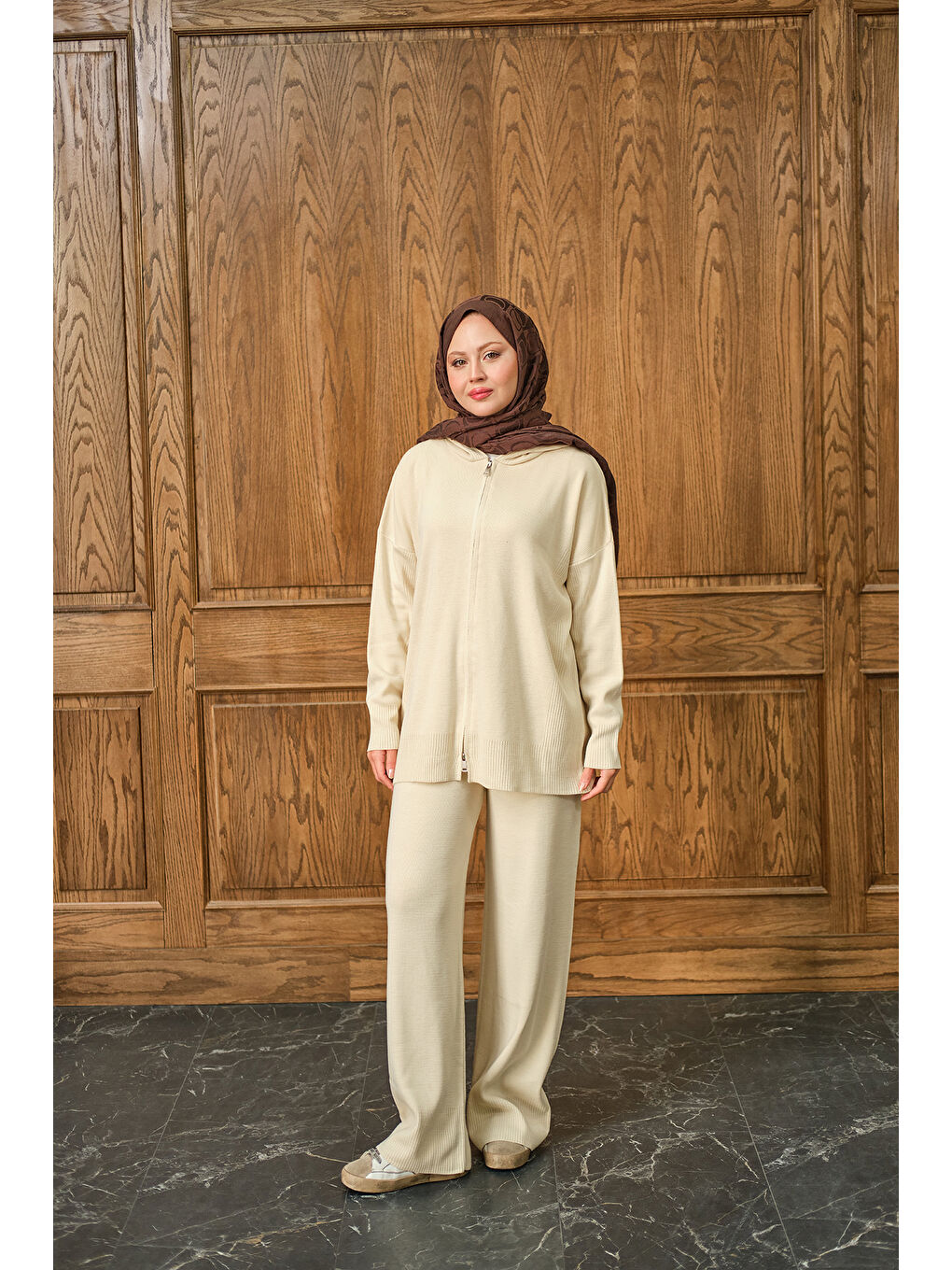Ekru Kadın Kendinden Desenli Triko Takım Krem-3