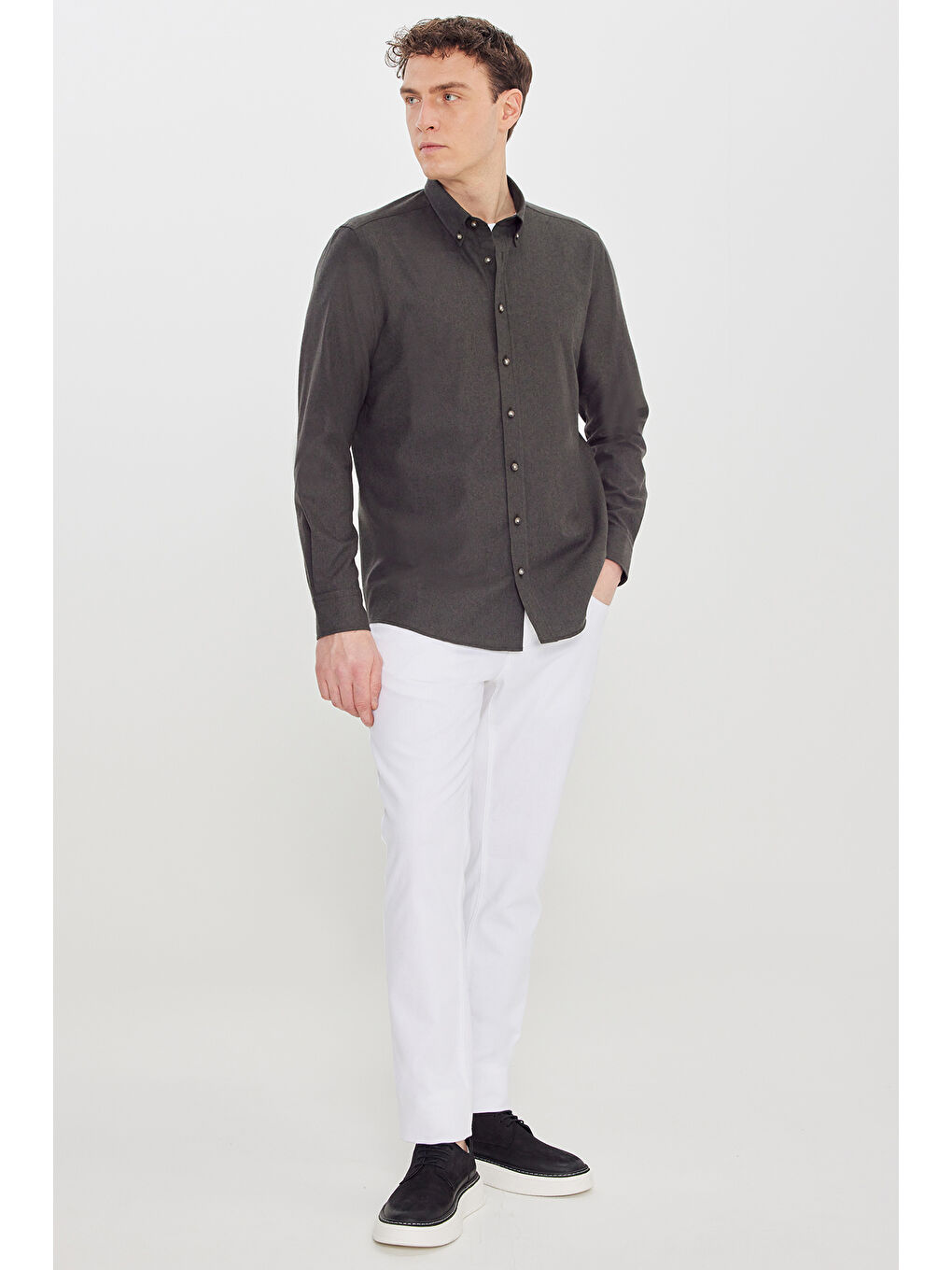 Erkek Haki Pamuklu Slim Fit Dar Kesim Düğmeli Yaka Diagonal Desenli Flanel Gömlek-1