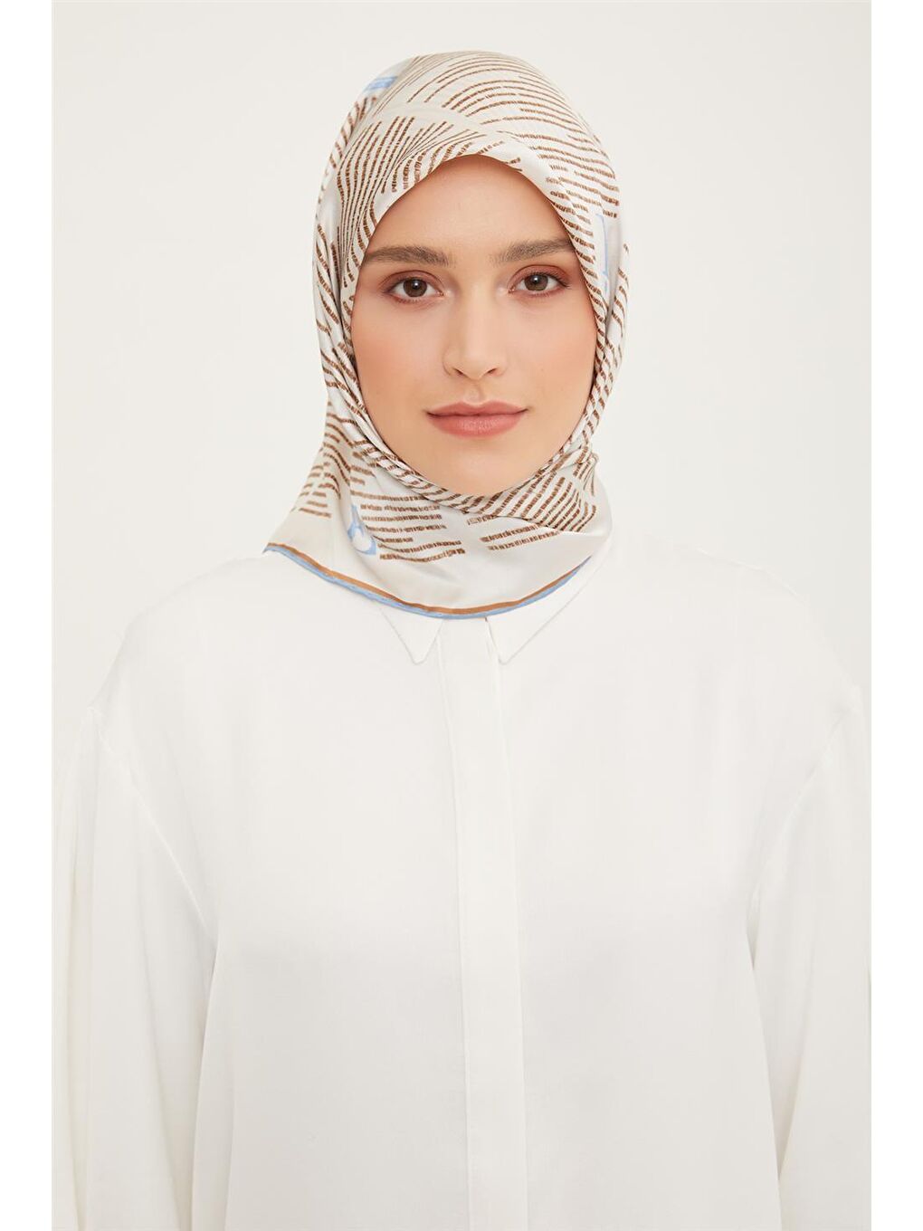 Kahverengi Twill İpek Eşarp 23Ya8942 2