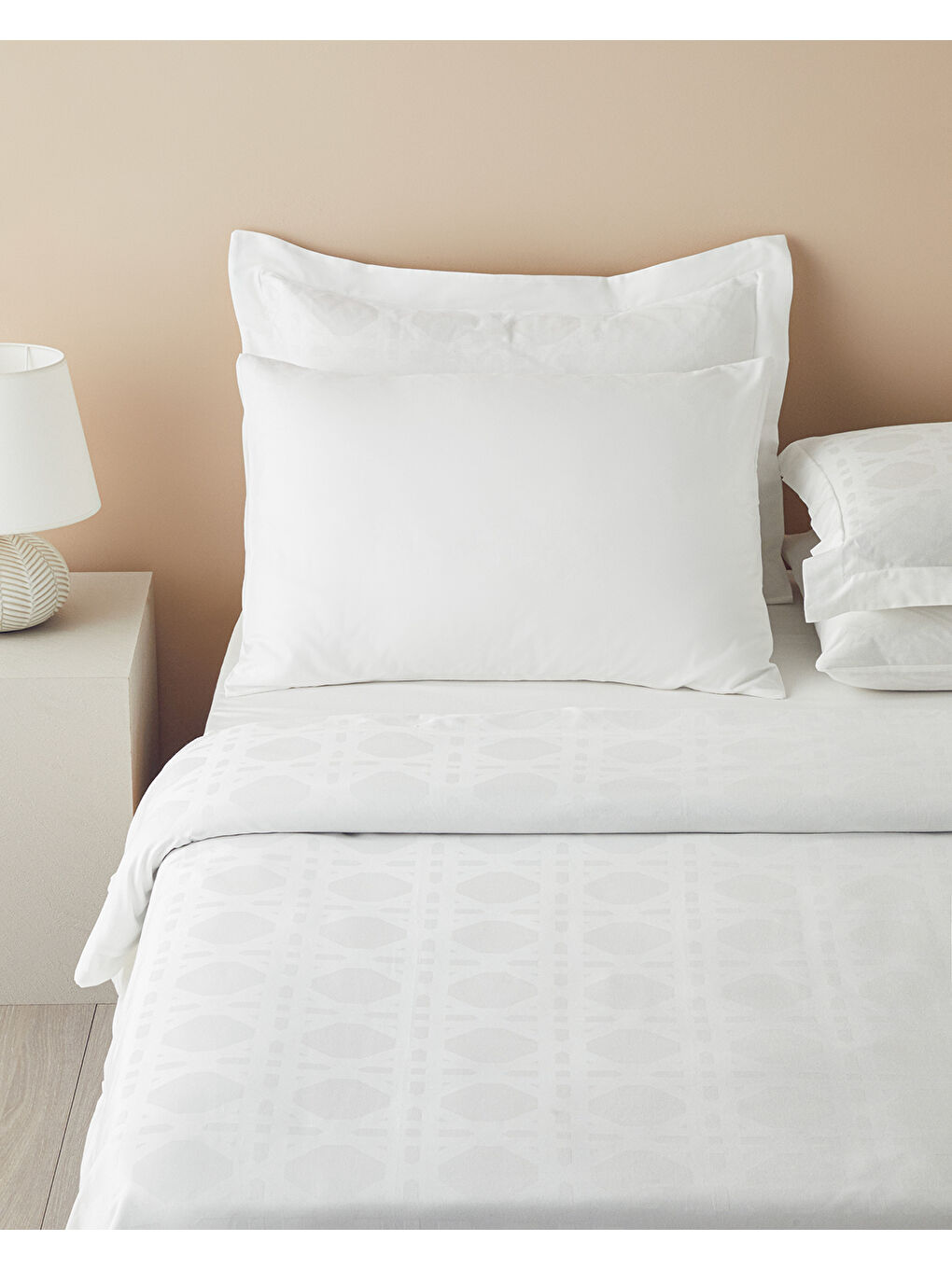 Verona Jakarlı Pamuk Saten Super King Nevresim Takımı 260x220 cm Kırık Beyaz-1