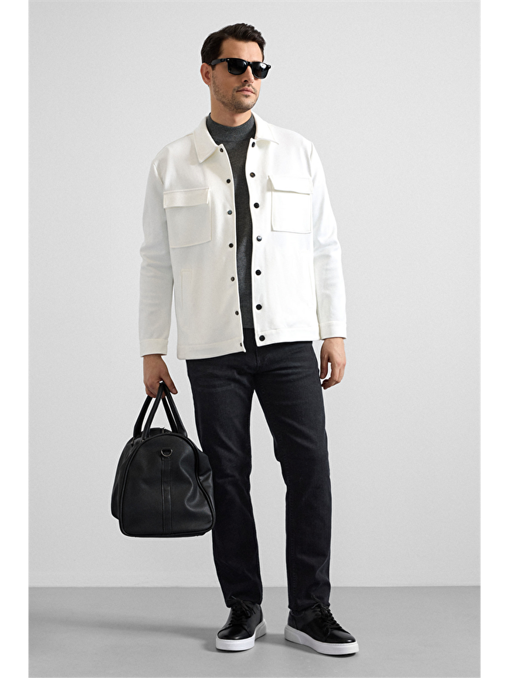 Beyaz Regular Klasik Yaka Kapaklı Cep Mont-9