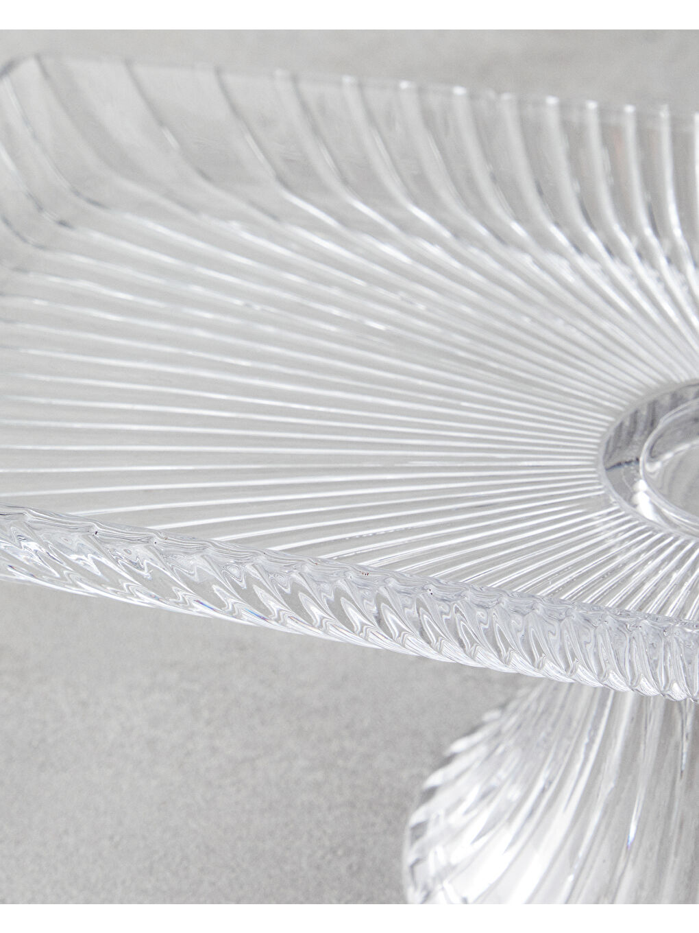 Renksiz Aura Cam Kek Standı 31x9,5 Cm Şeffaf-2