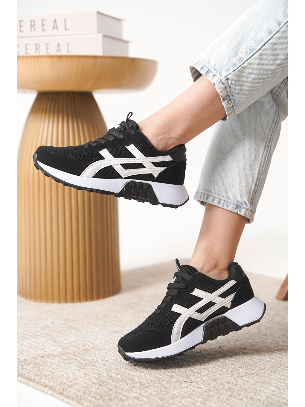 Siyah D0120 Günlük Ortopedik Kadın Sneaker Spor Ayakkabı-1