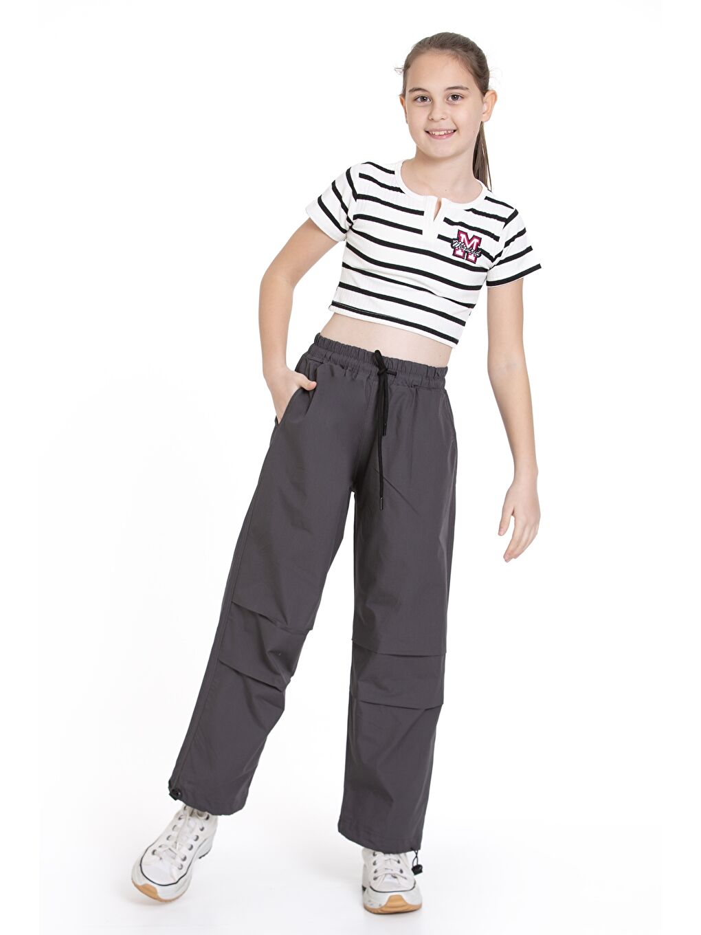 Gri Kız Çocuk 2'li Takım (Paraşüt Pantolon+Crop Bady Tişört) P1078-3
