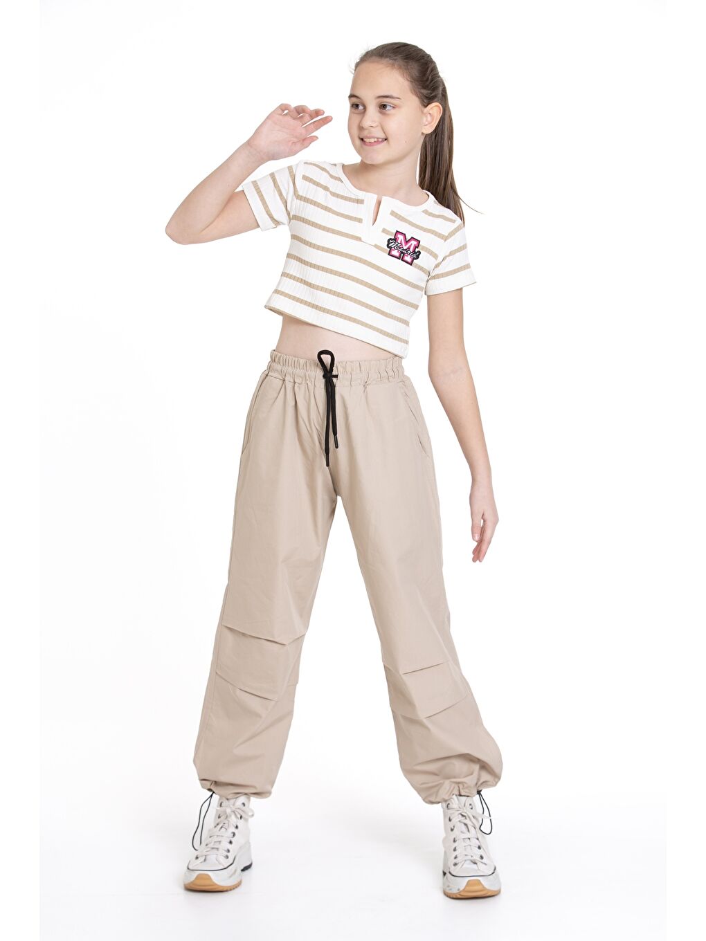 Ekru Kız Çocuk 2'li Takım (Paraşüt Pantolon+Crop Bady Tişört) P1078-1