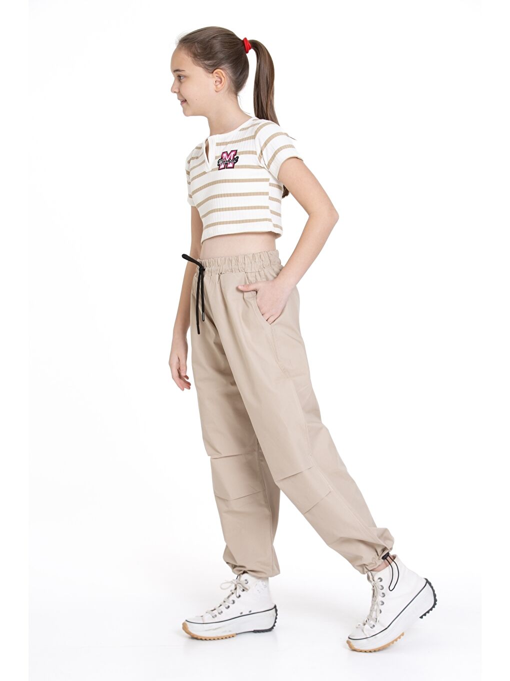 Ekru Kız Çocuk 2'li Takım (Paraşüt Pantolon+Crop Bady Tişört) P1078-2